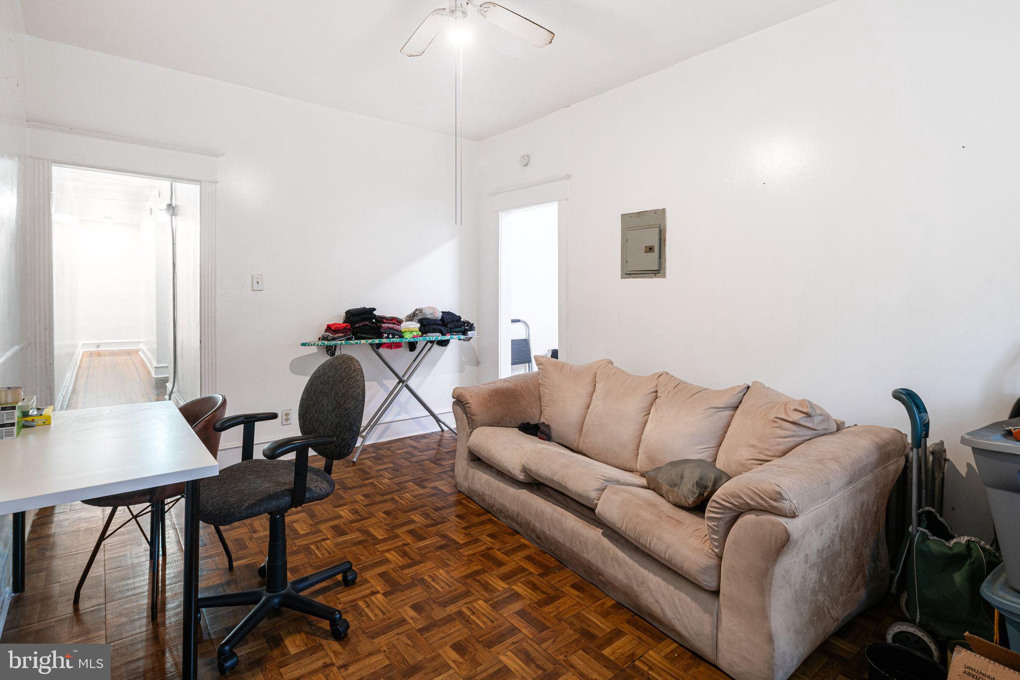 WALNUT HILL - Residential Income