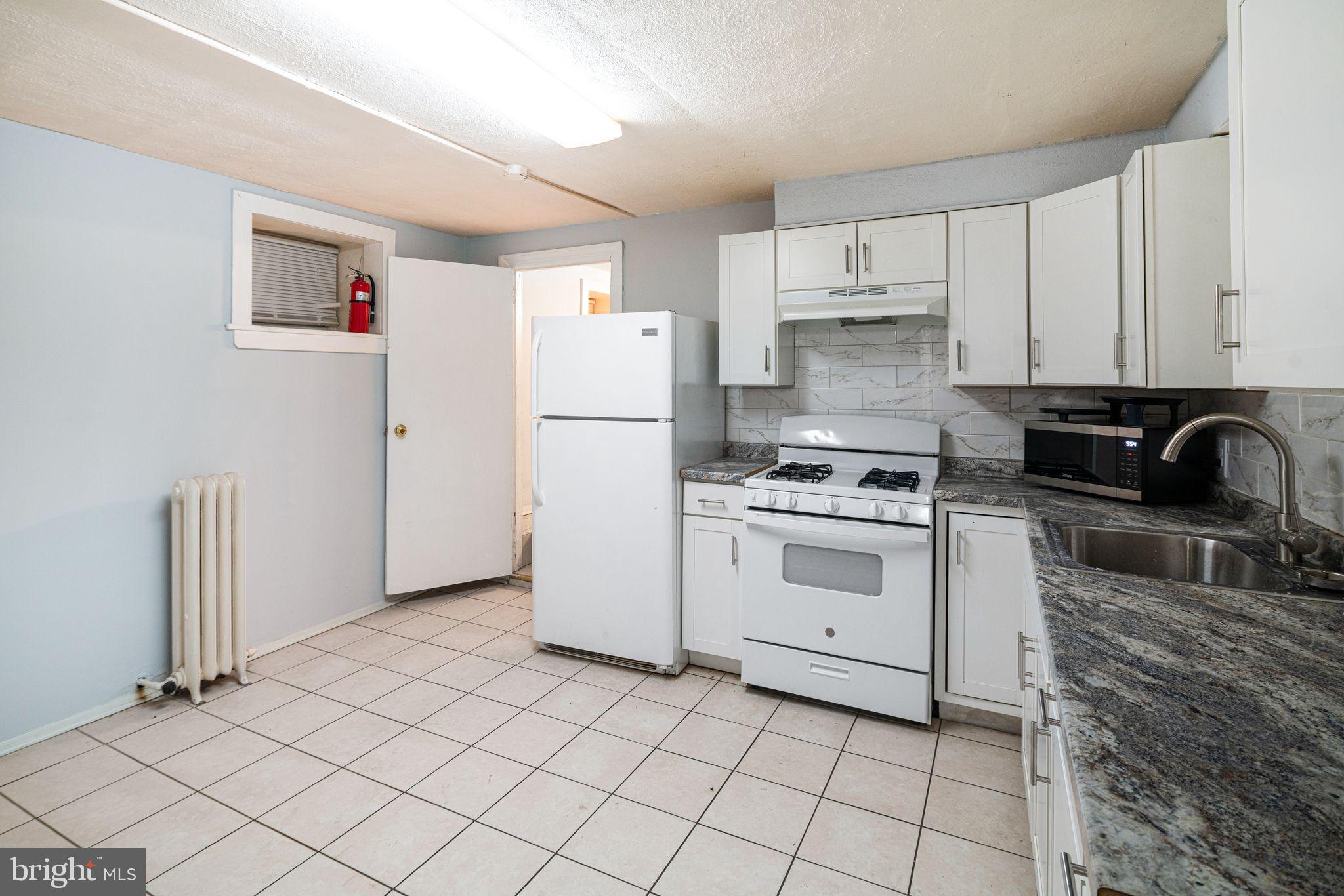 WALNUT HILL - Residential Income