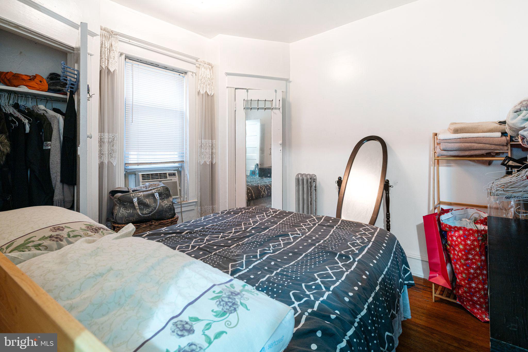 WALNUT HILL - Residential Income