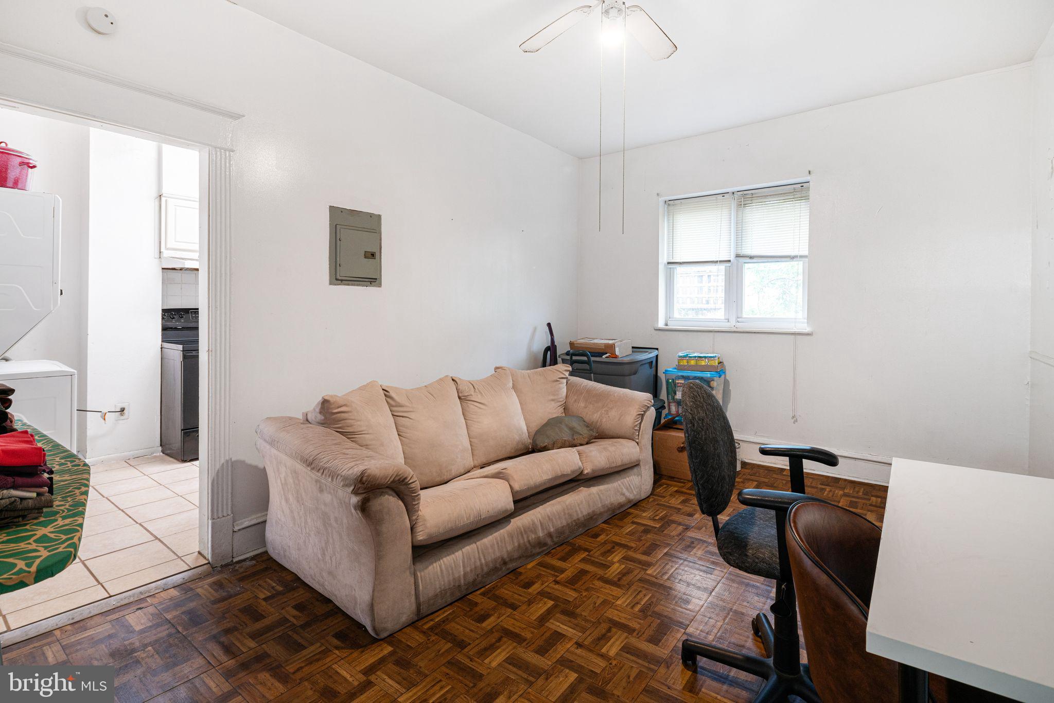 WALNUT HILL - Residential Income