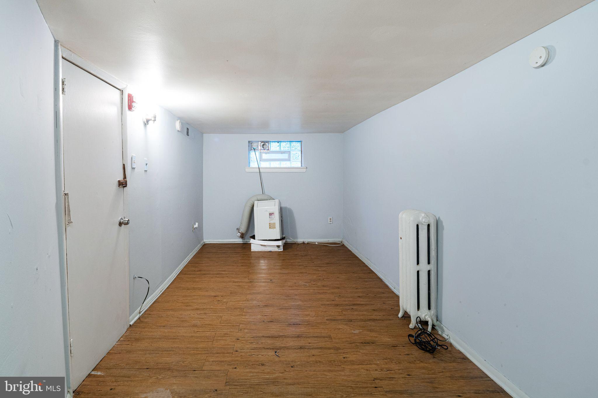 WALNUT HILL - Residential Income