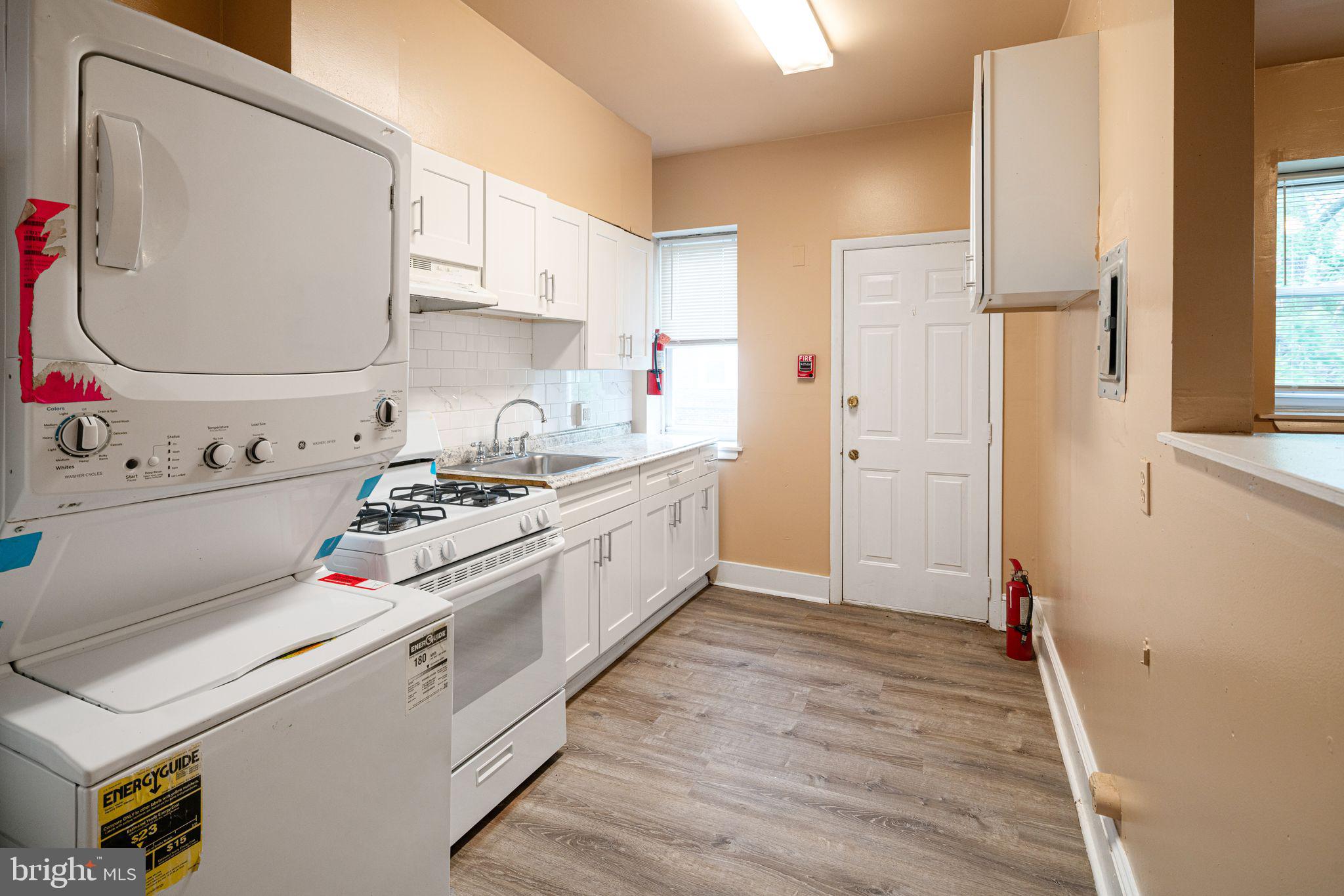 WALNUT HILL - Residential Income