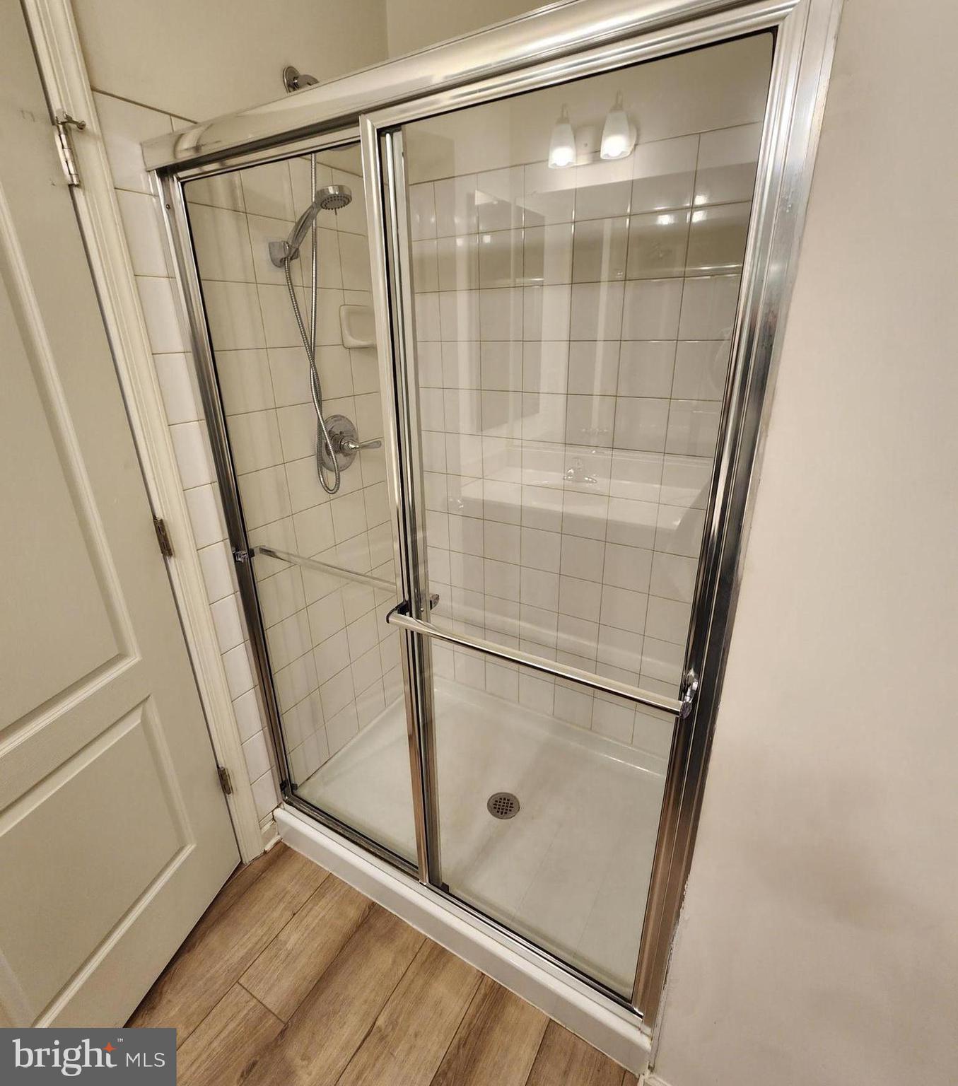 OVERLOOK AT RIVERSIDE - Residential Lease