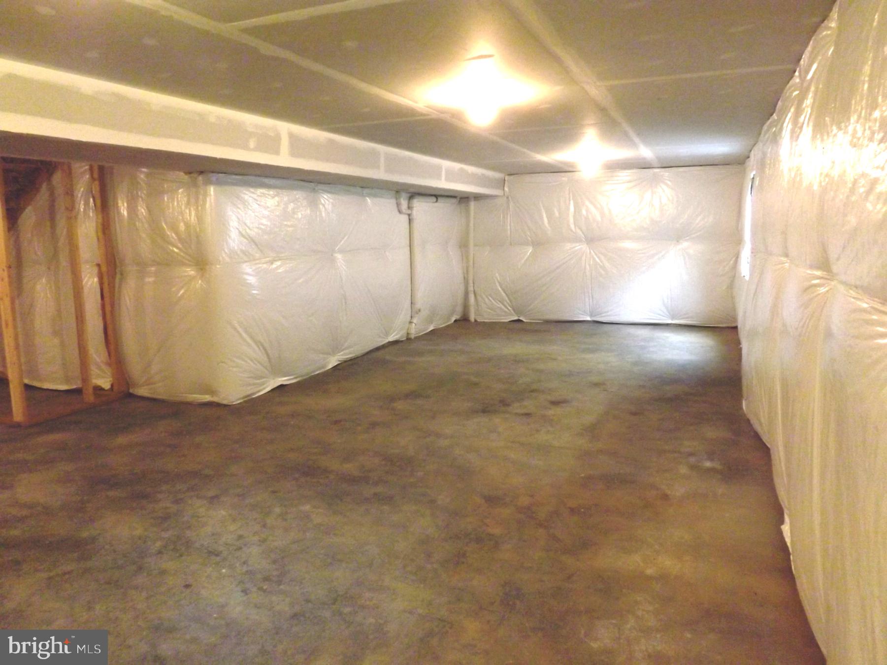 OVERLOOK AT RIVERSIDE - Residential Lease