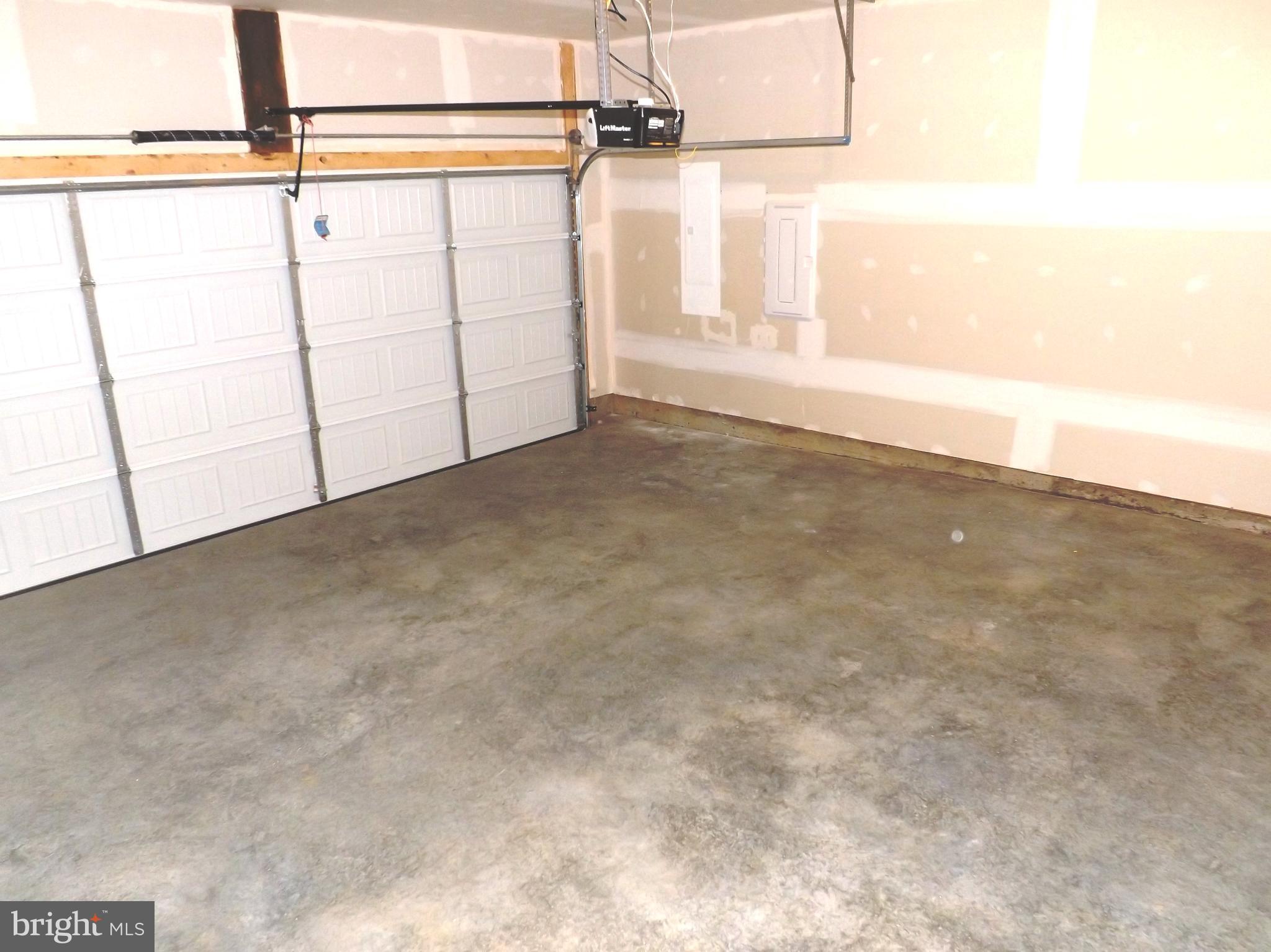 OVERLOOK AT RIVERSIDE - Residential Lease