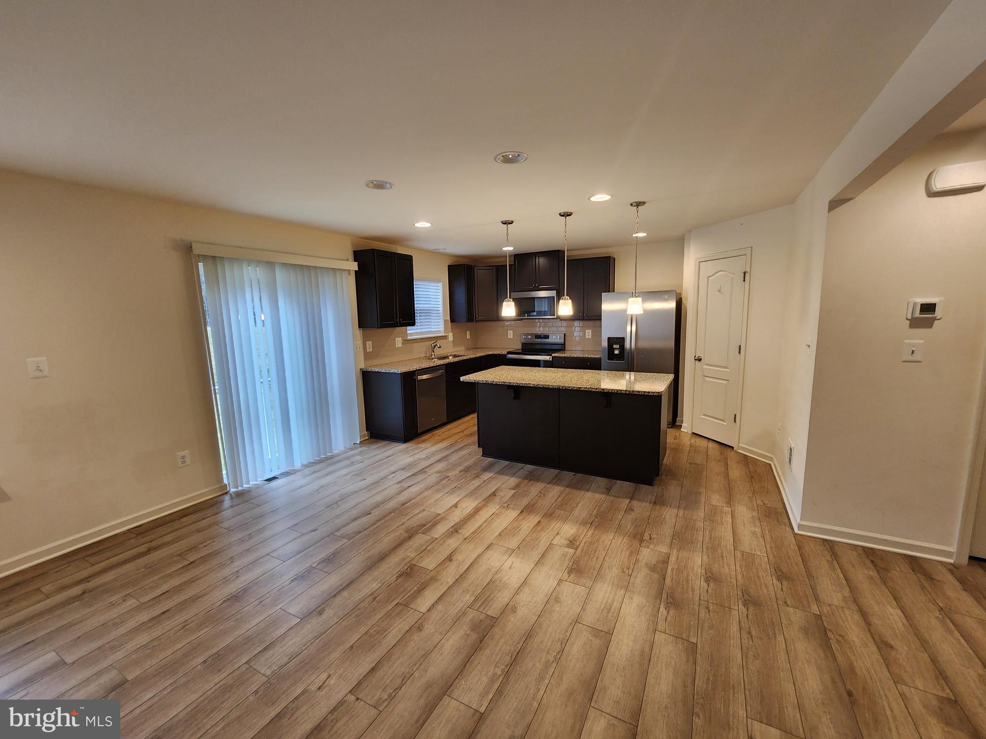 OVERLOOK AT RIVERSIDE - Residential Lease