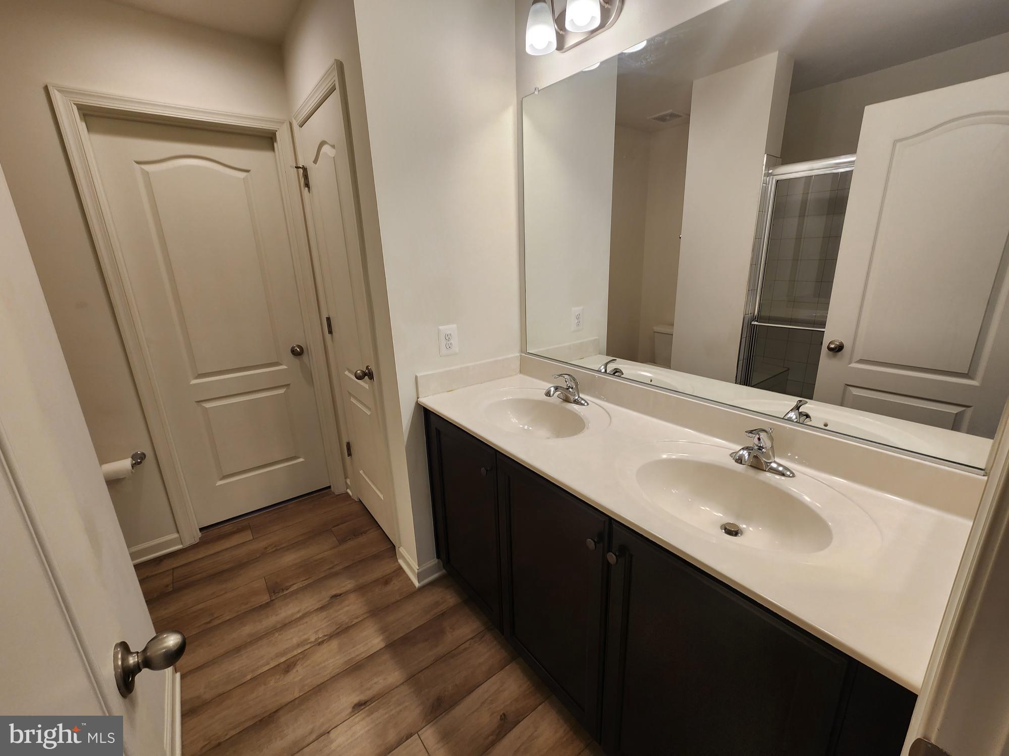 OVERLOOK AT RIVERSIDE - Residential Lease