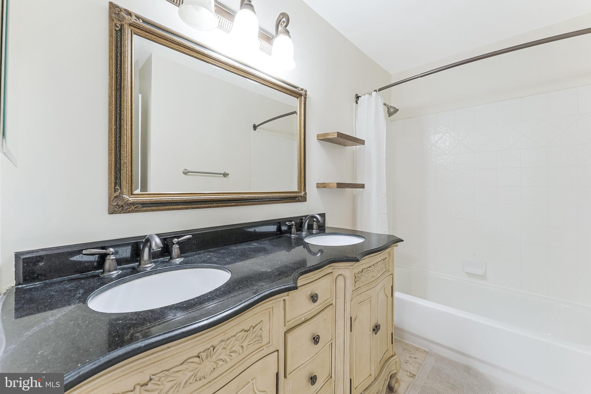 OLIVER ESTATES - Residential