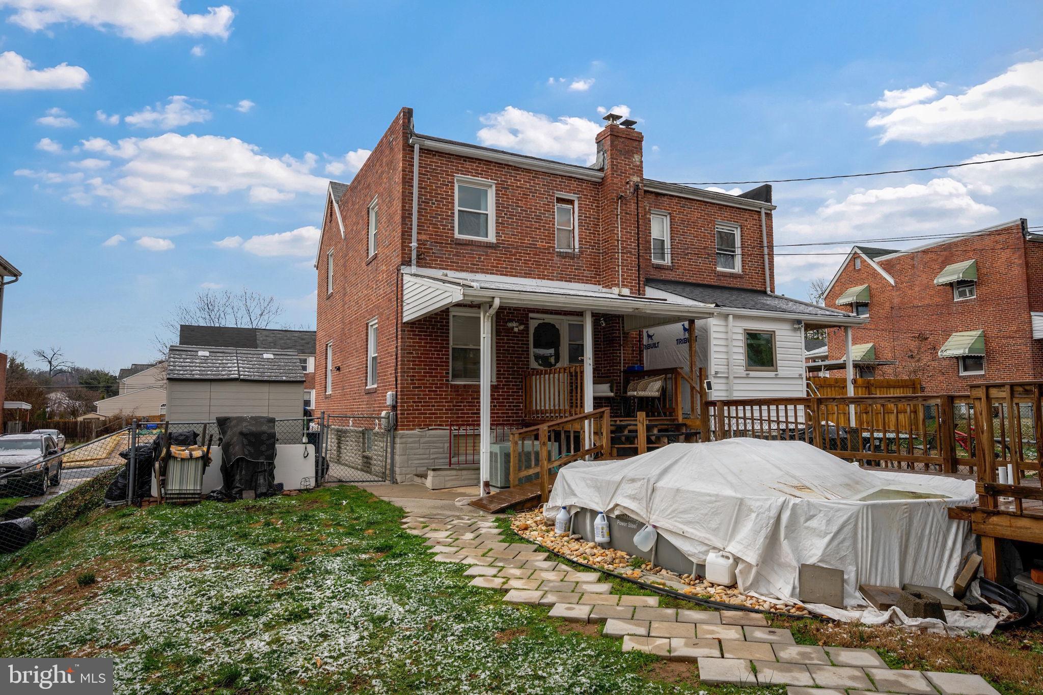 FULLERTON - Residential