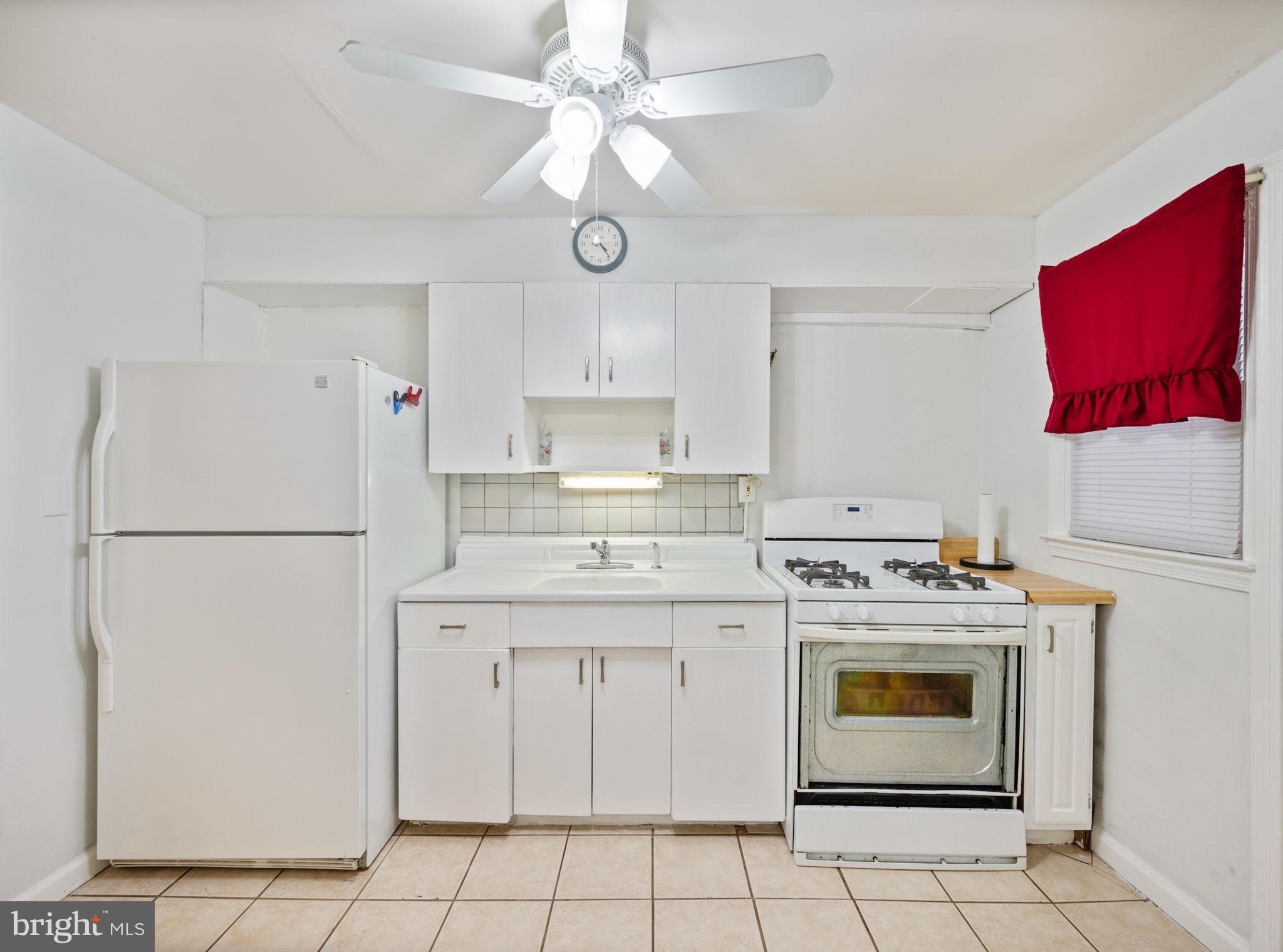 FULLERTON - Residential