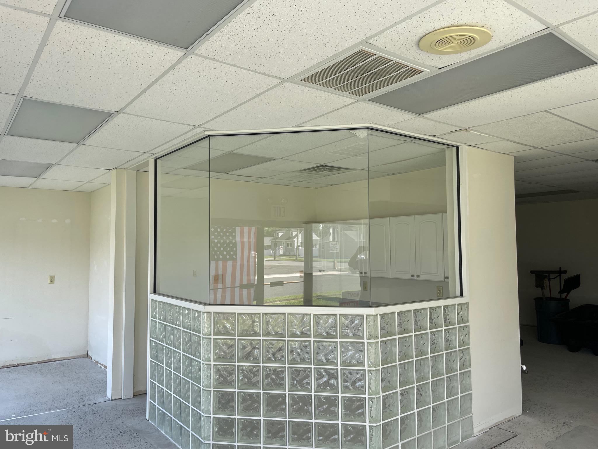310 S WHITE HORSE PIKE