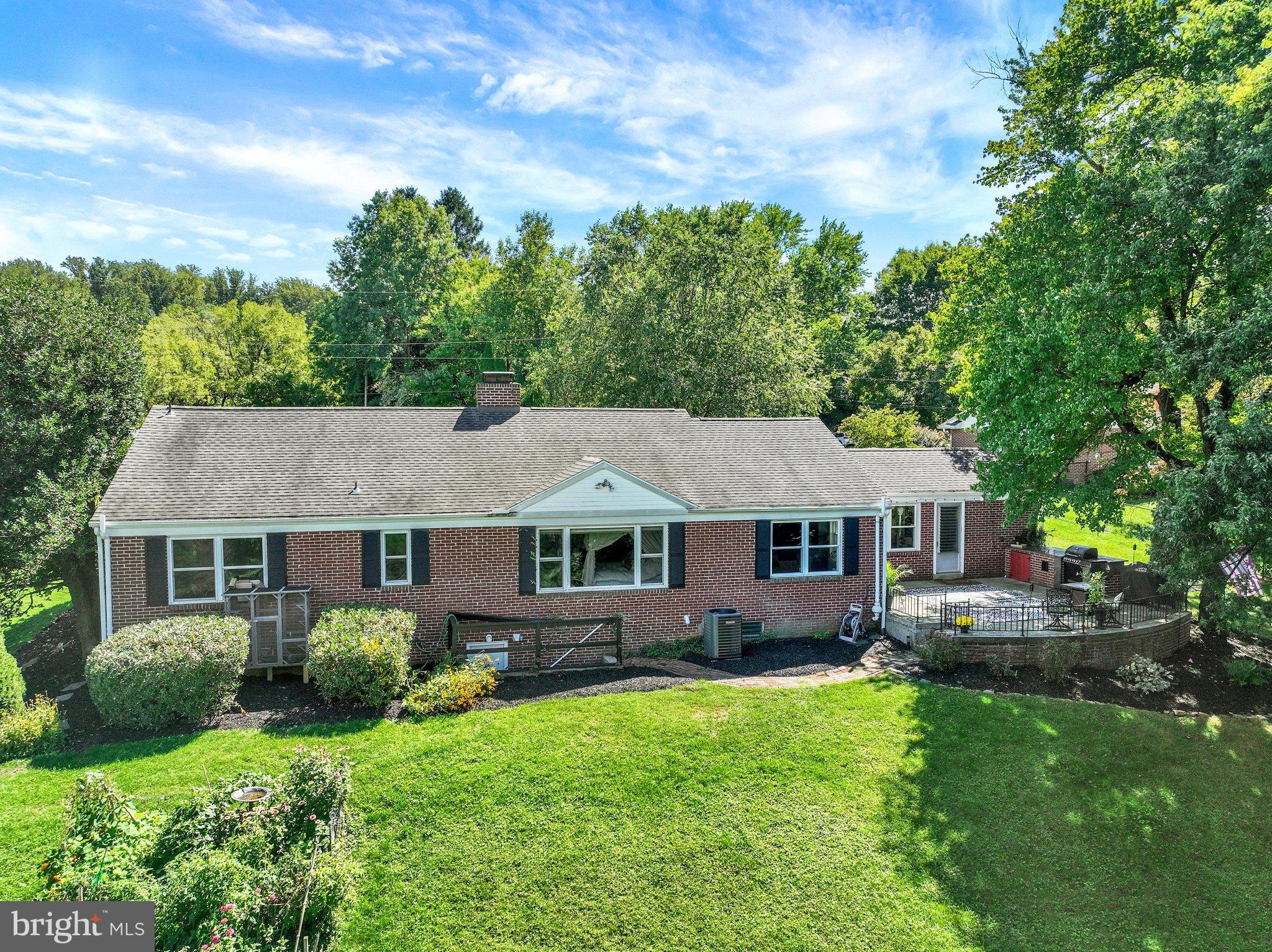 3 WINDEMERE COURT