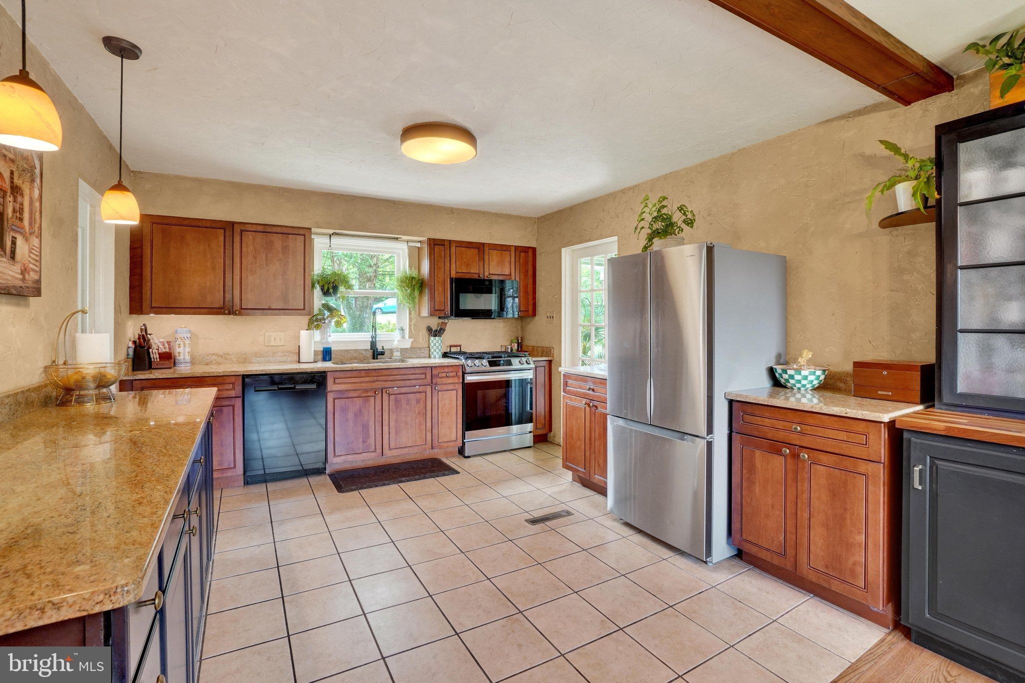 3 WINDEMERE COURT