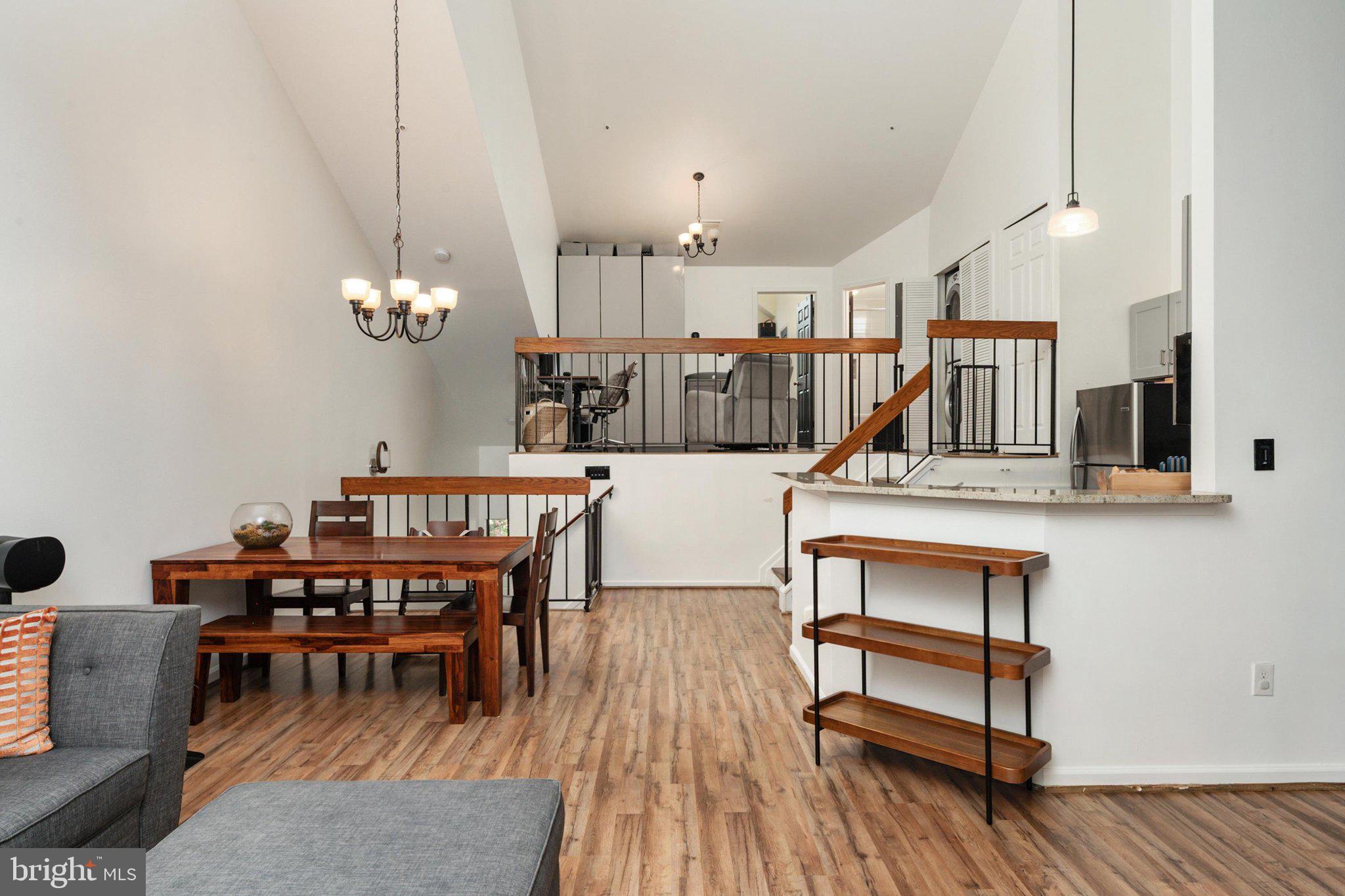 3451 HEWITT AVENUE 205
