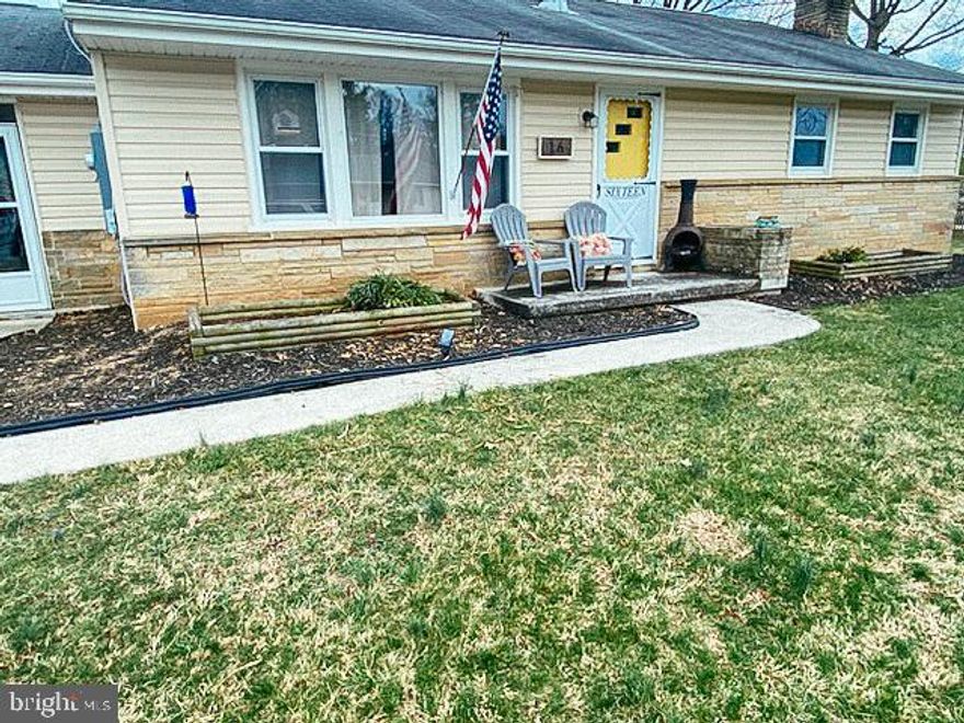 *Coming Soon, Available May 1 For Rent. Spacious 3 bedroom/1 bathroom ranch style home located in the heart of downtown Boonsboro within walking distance to schools, shops, and restaurants! Home sits on a large lot with new fenced in backyard and attached garage.  (Updated photos coming soon!)