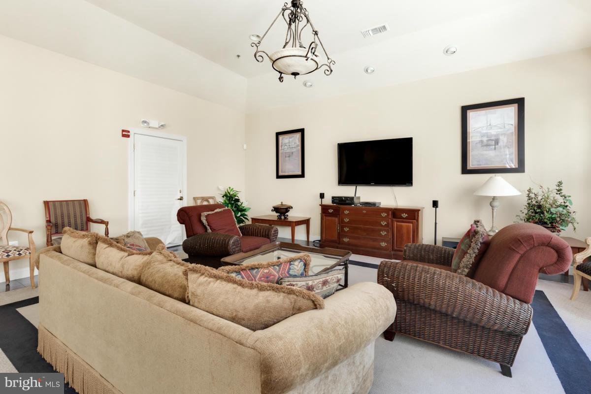 PALAZZO AT PARK CENTER - Residential