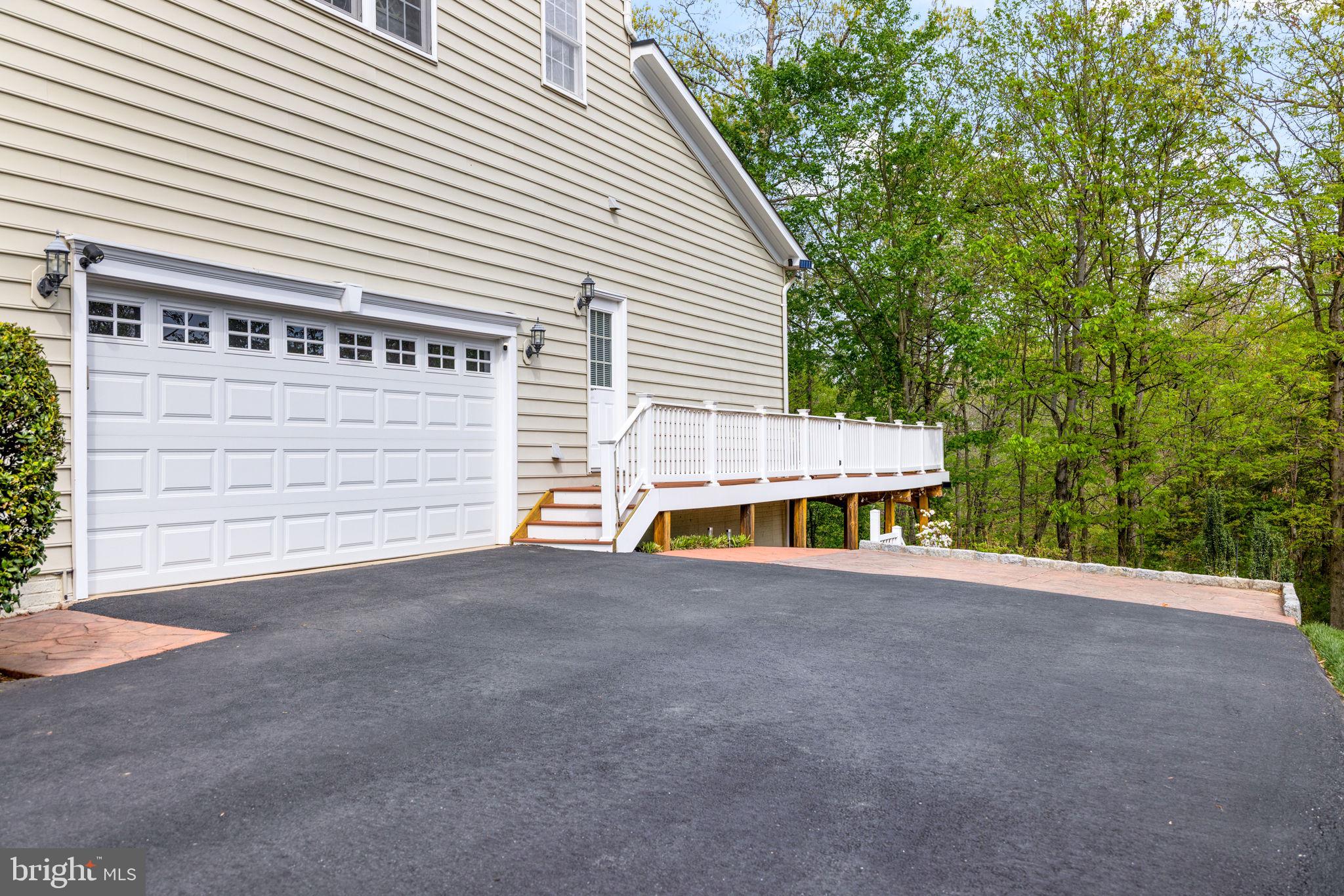 LAKES AT RED ROCK - Residential