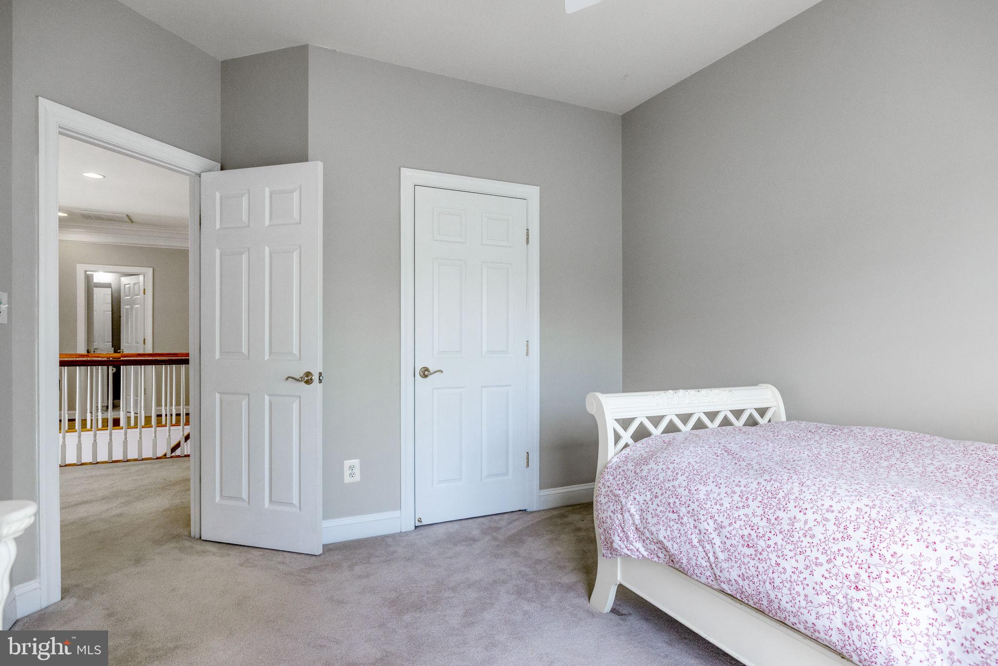 LAKES AT RED ROCK - Residential