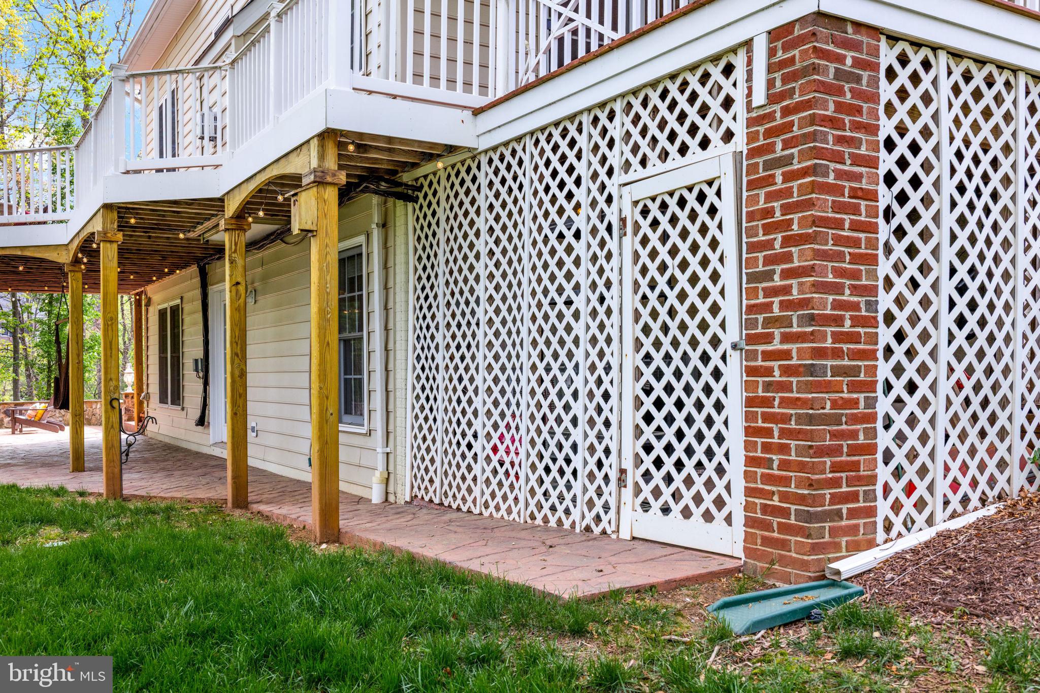 LAKES AT RED ROCK - Residential
