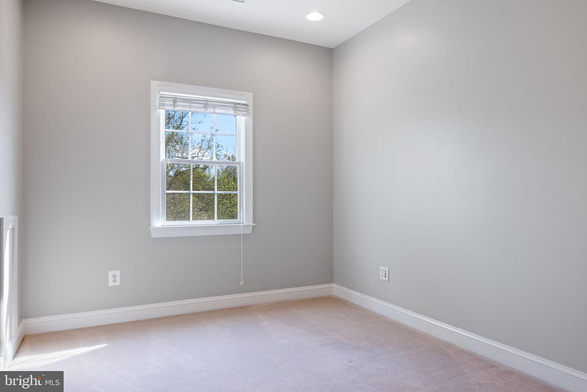 LAKES AT RED ROCK - Residential