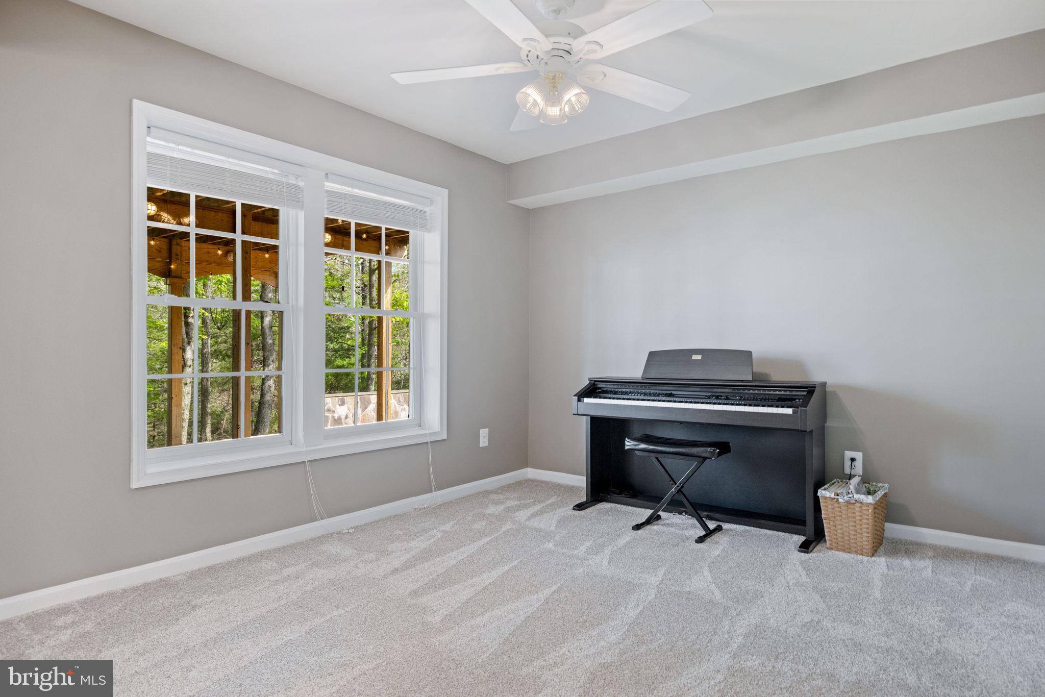 LAKES AT RED ROCK - Residential