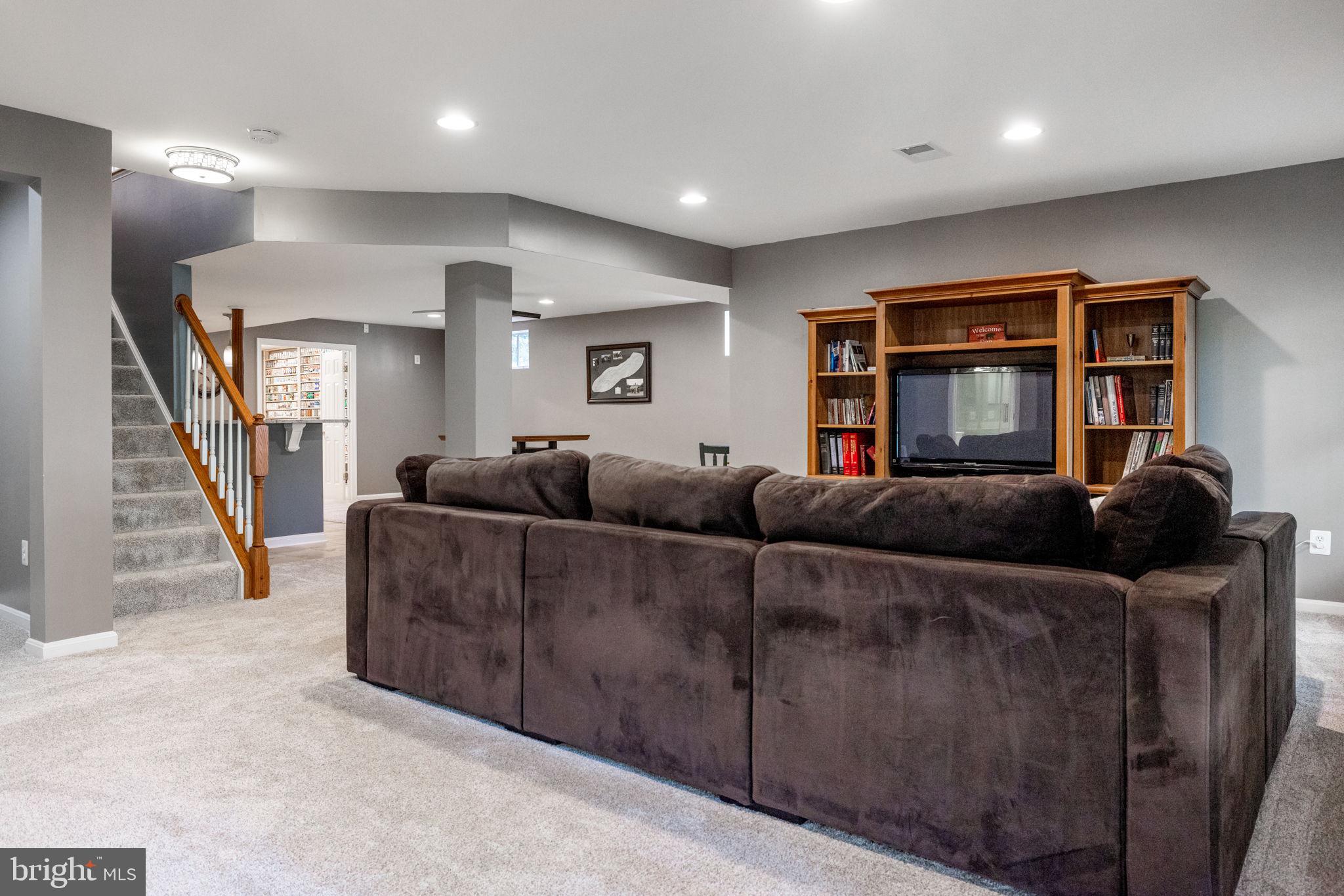 LAKES AT RED ROCK - Residential