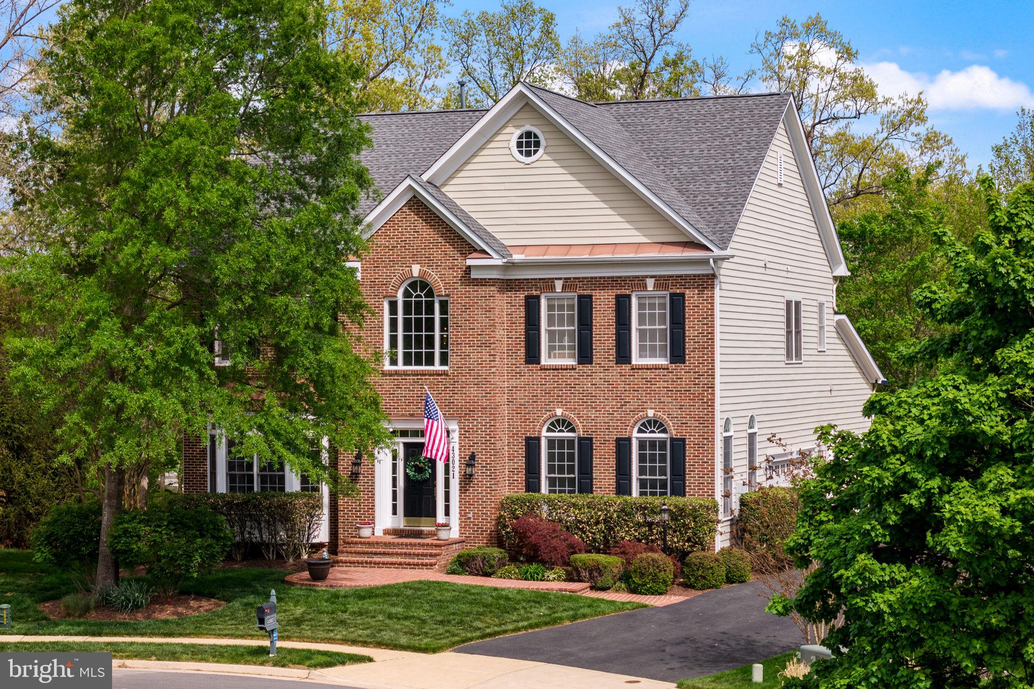 LAKES AT RED ROCK - Residential