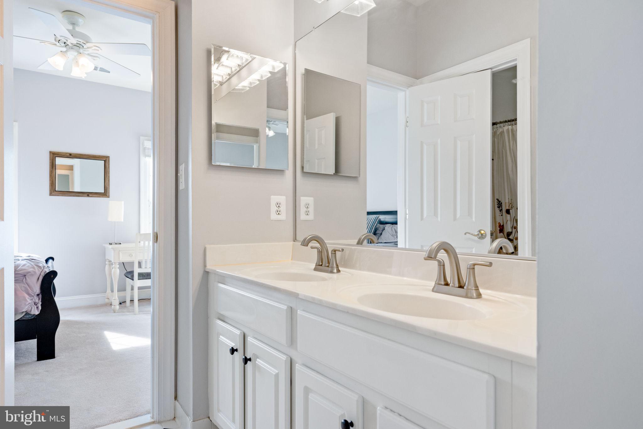 LAKES AT RED ROCK - Residential