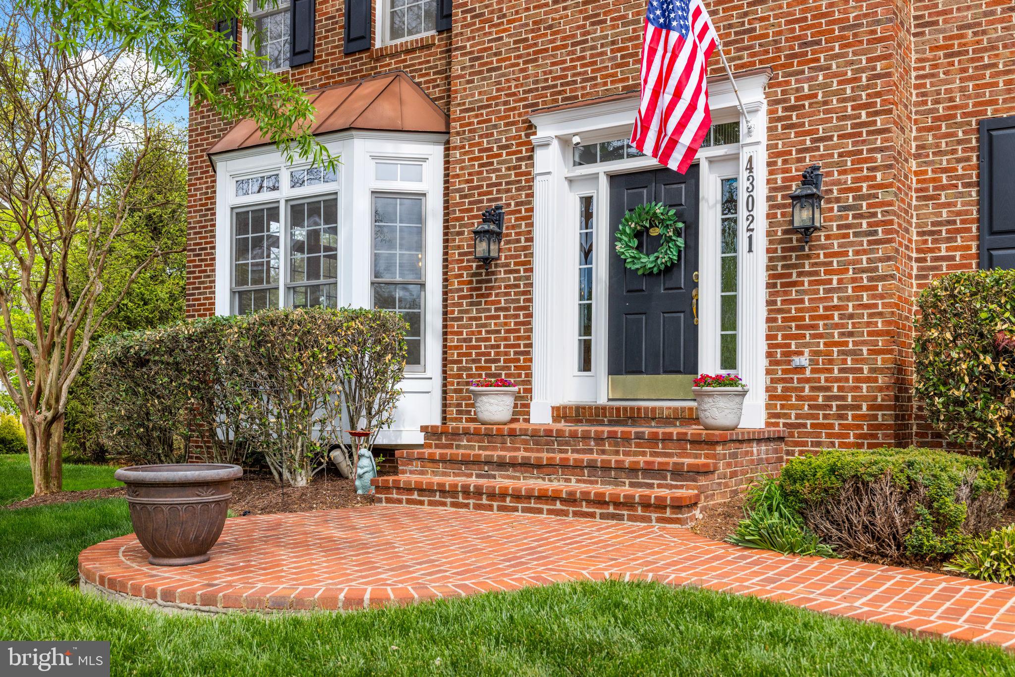 LAKES AT RED ROCK - Residential