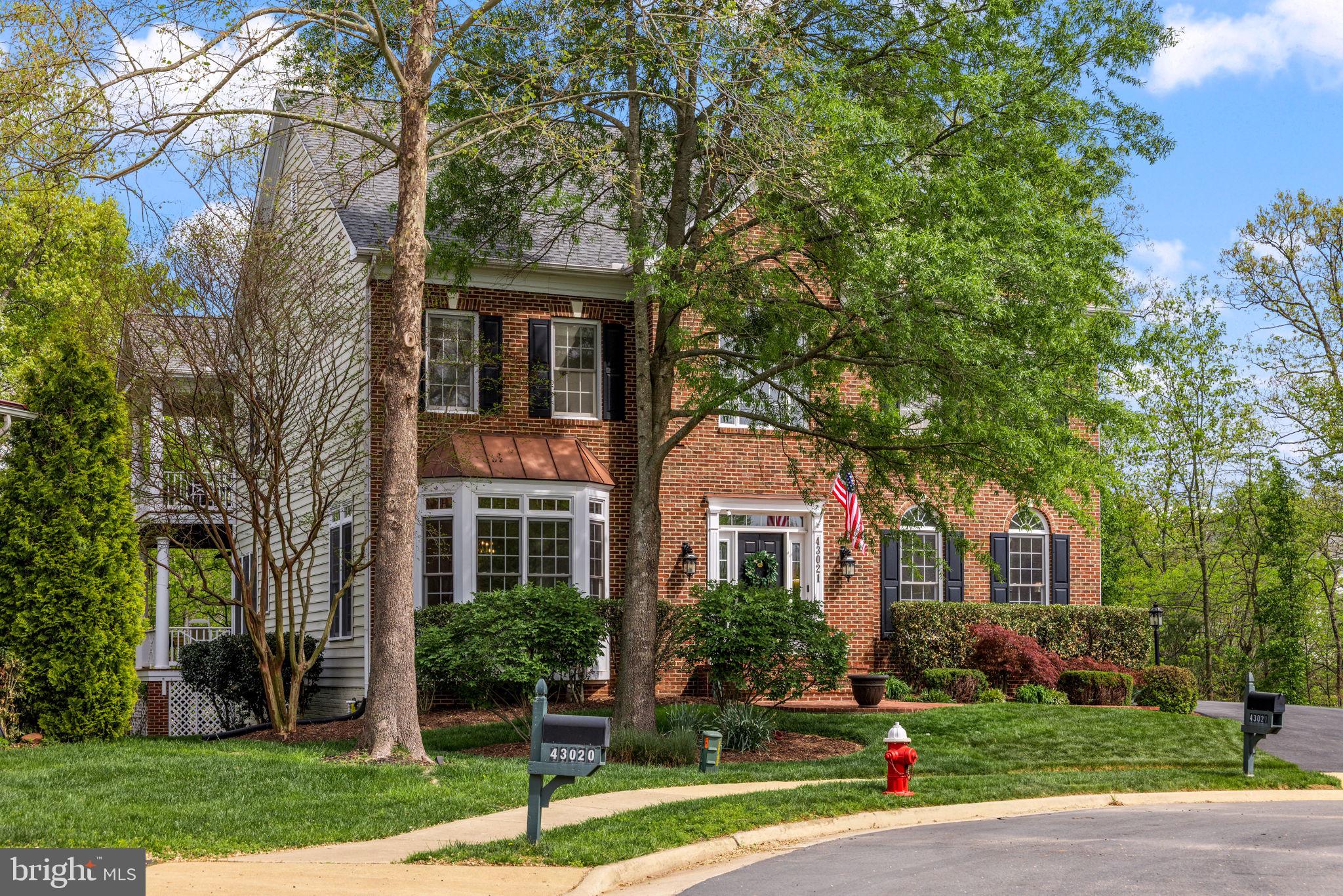 LAKES AT RED ROCK - Residential