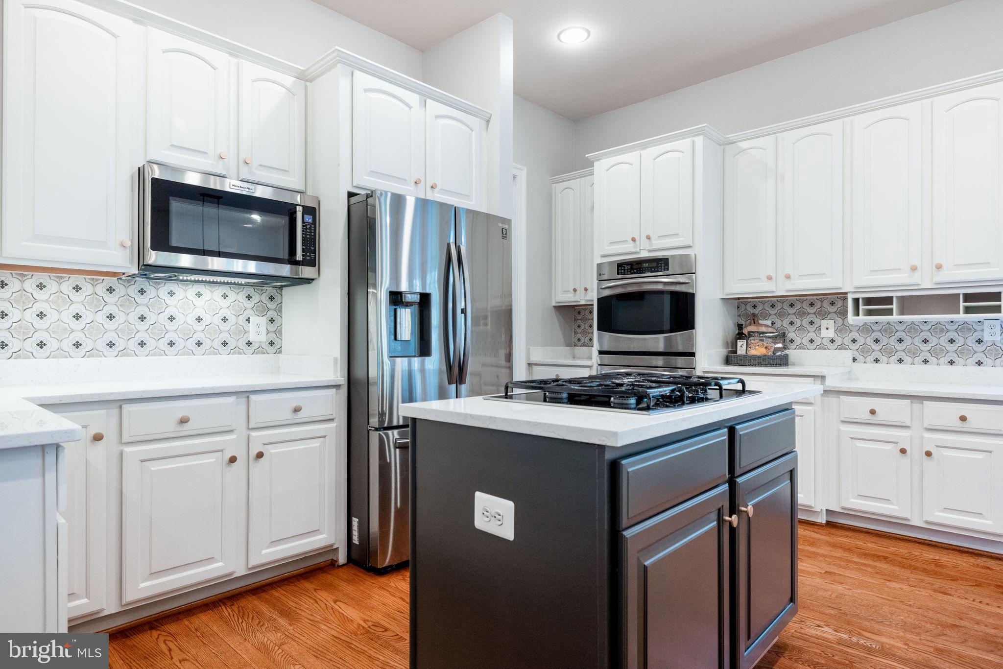 LAKES AT RED ROCK - Residential