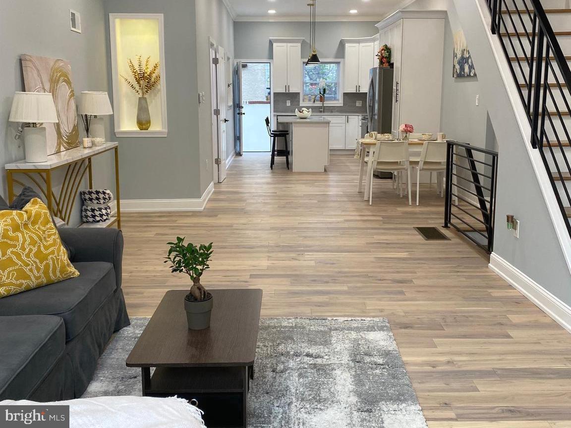 PHILADELPHIA (SOUTH) - Residential