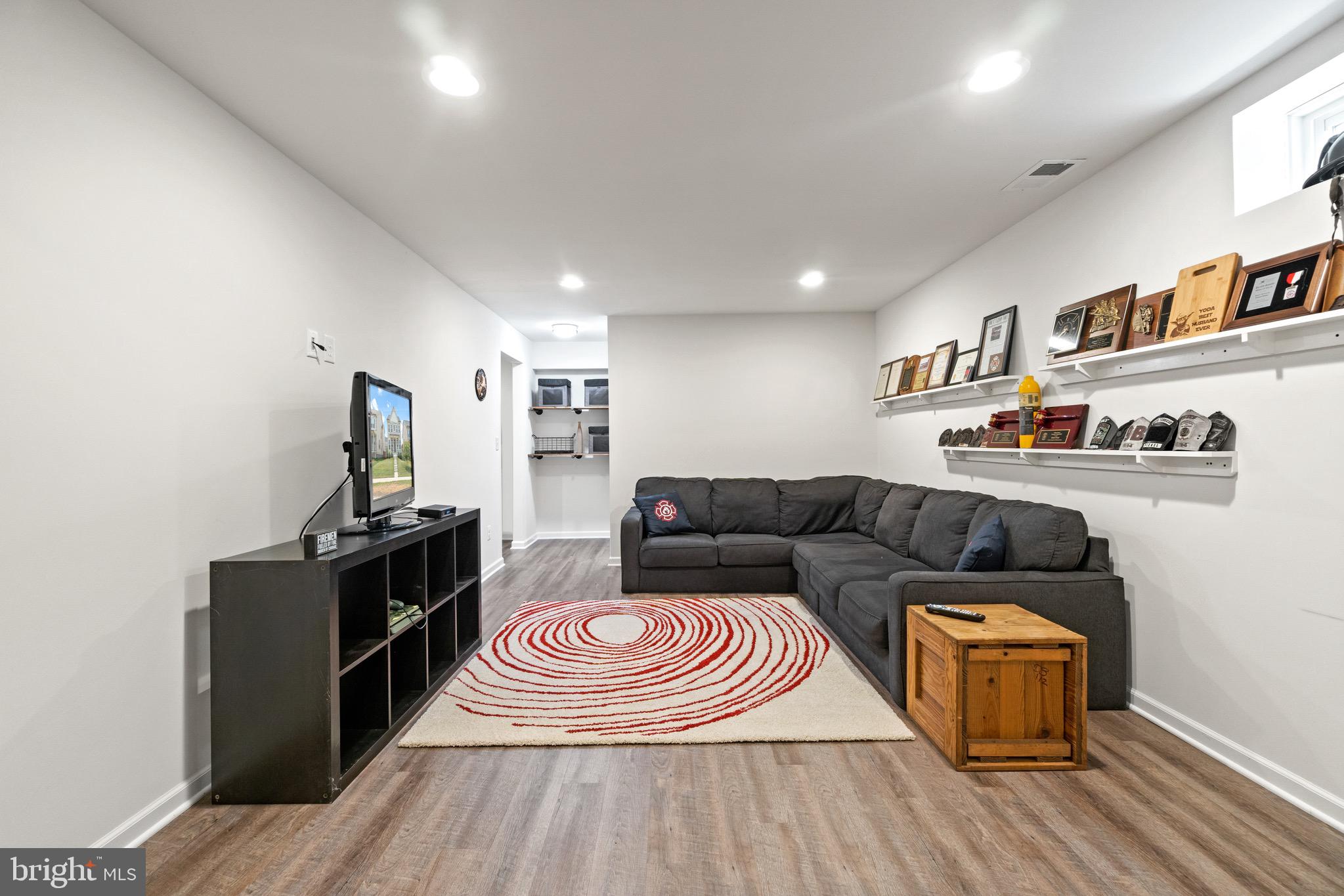 EMBREY MILL - Residential