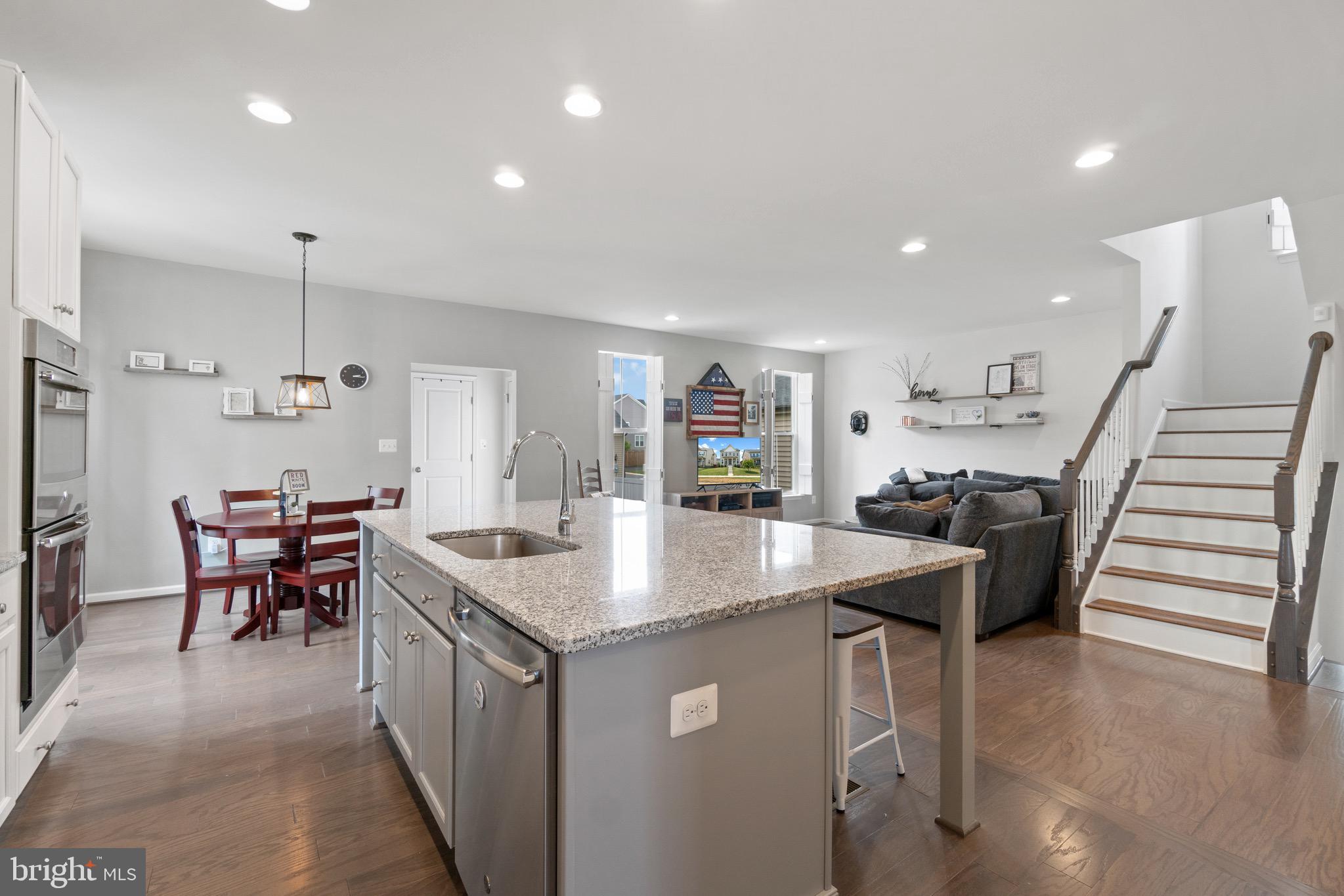 EMBREY MILL - Residential