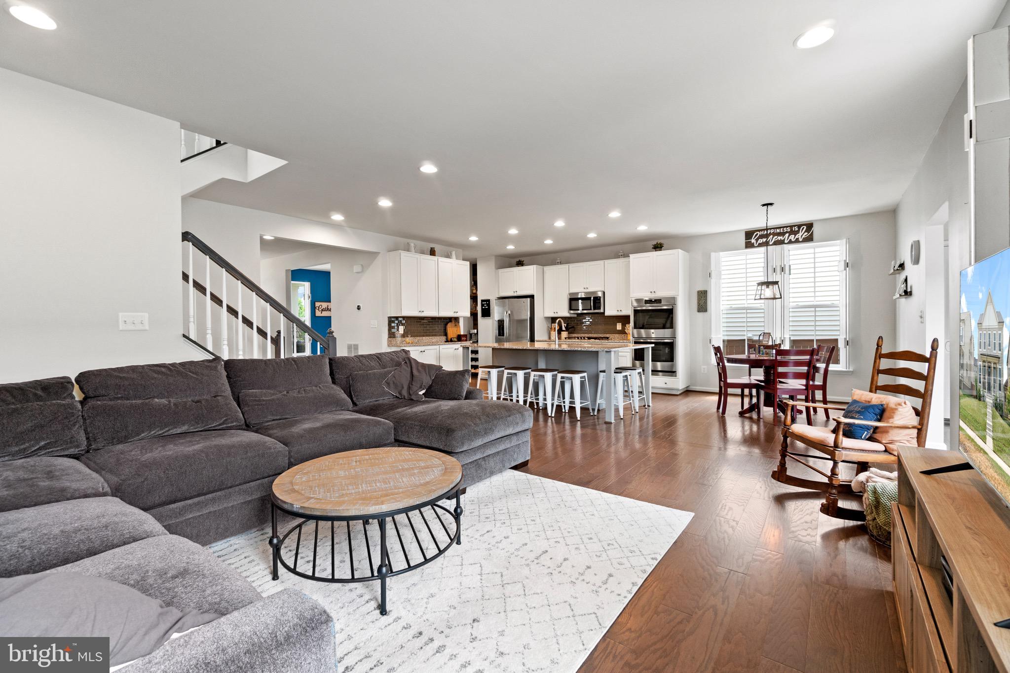 EMBREY MILL - Residential