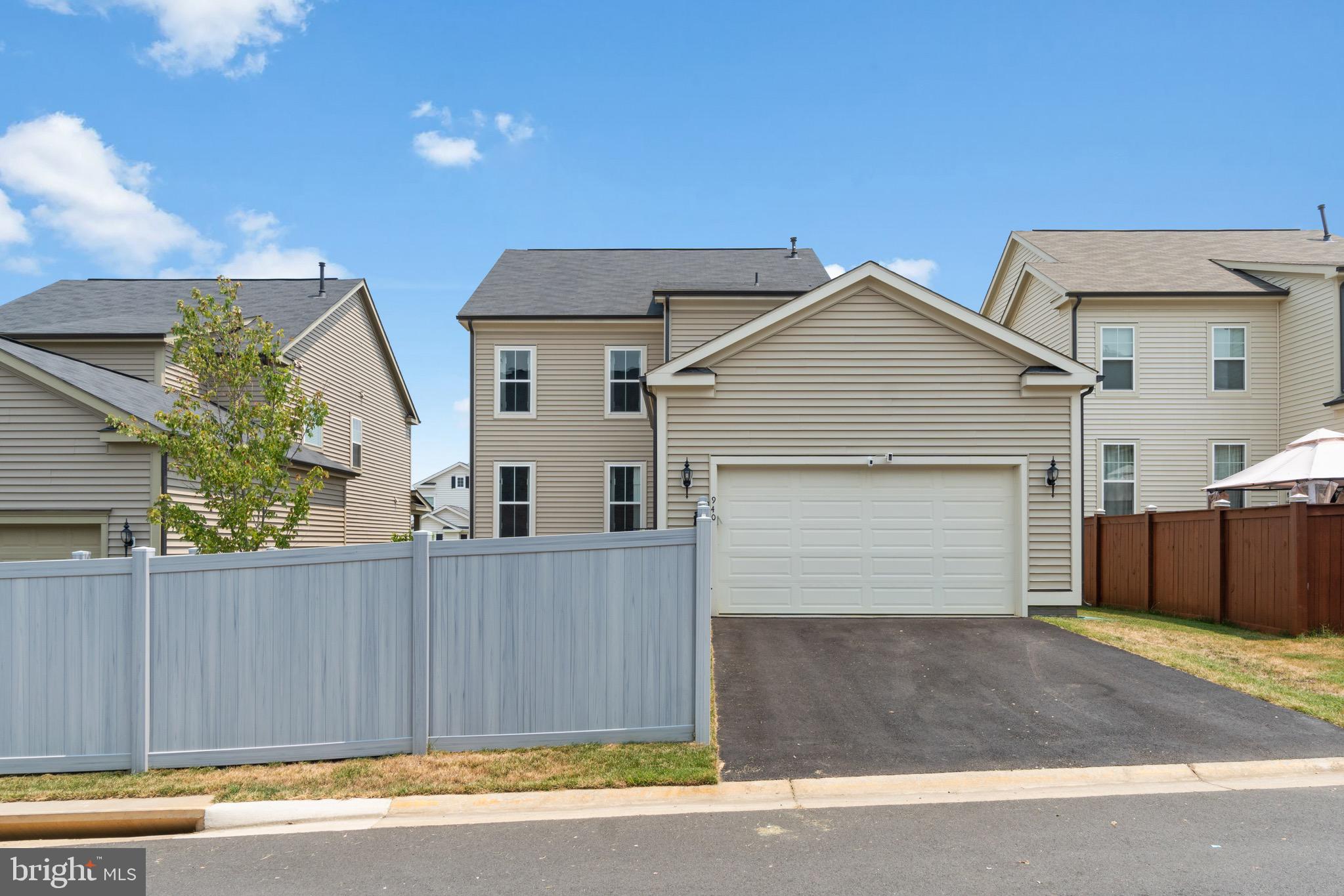 EMBREY MILL - Residential