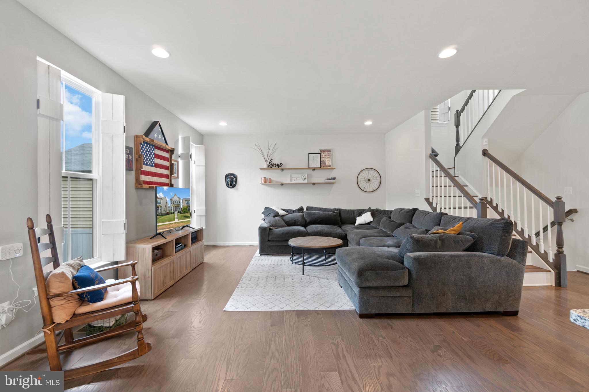 EMBREY MILL - Residential