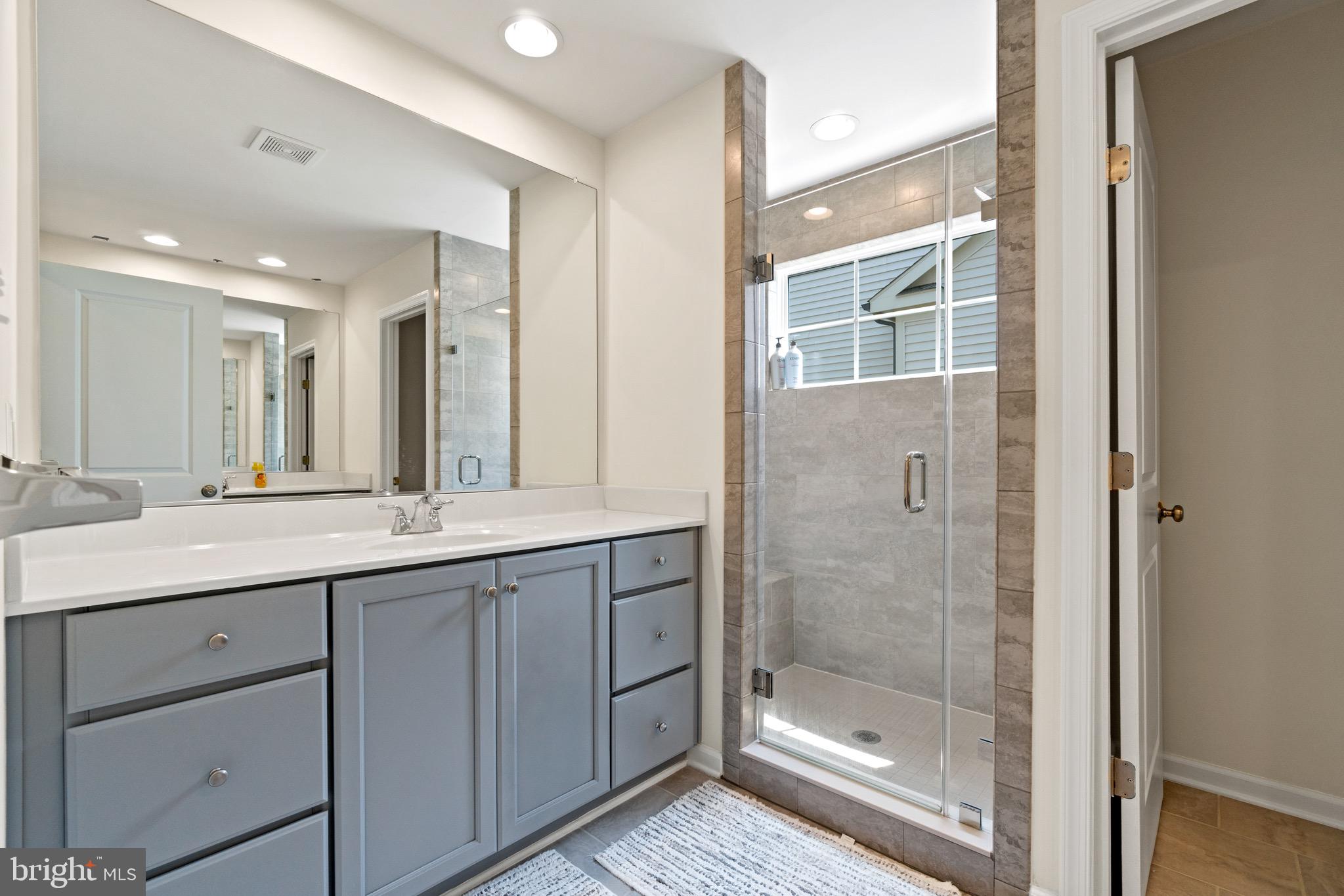 EMBREY MILL - Residential