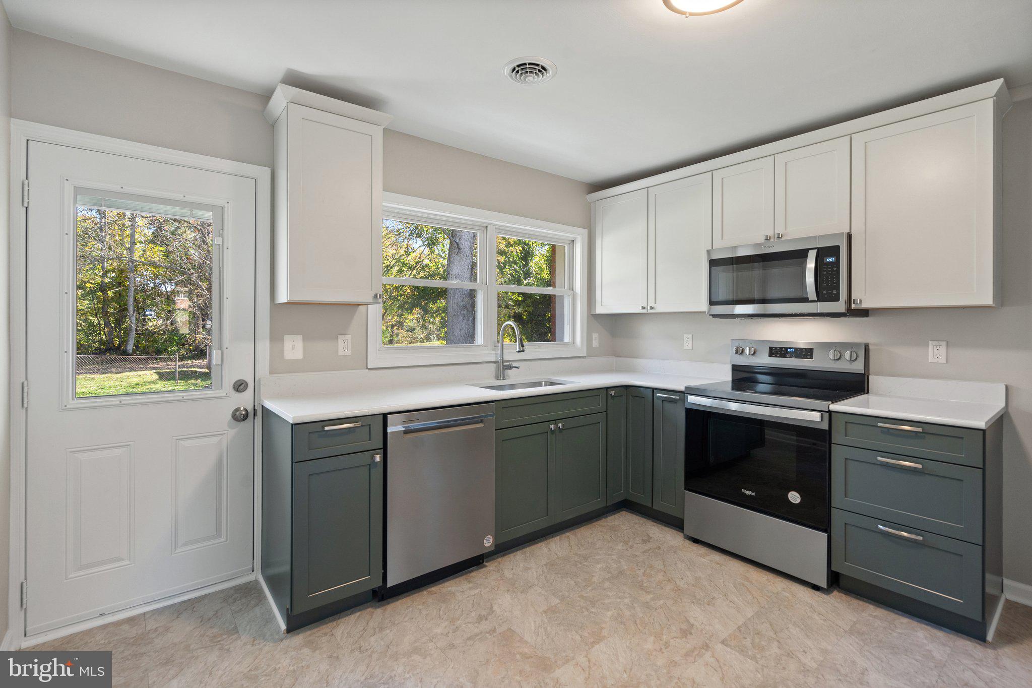 SYCAMORE PARK - Residential Lease