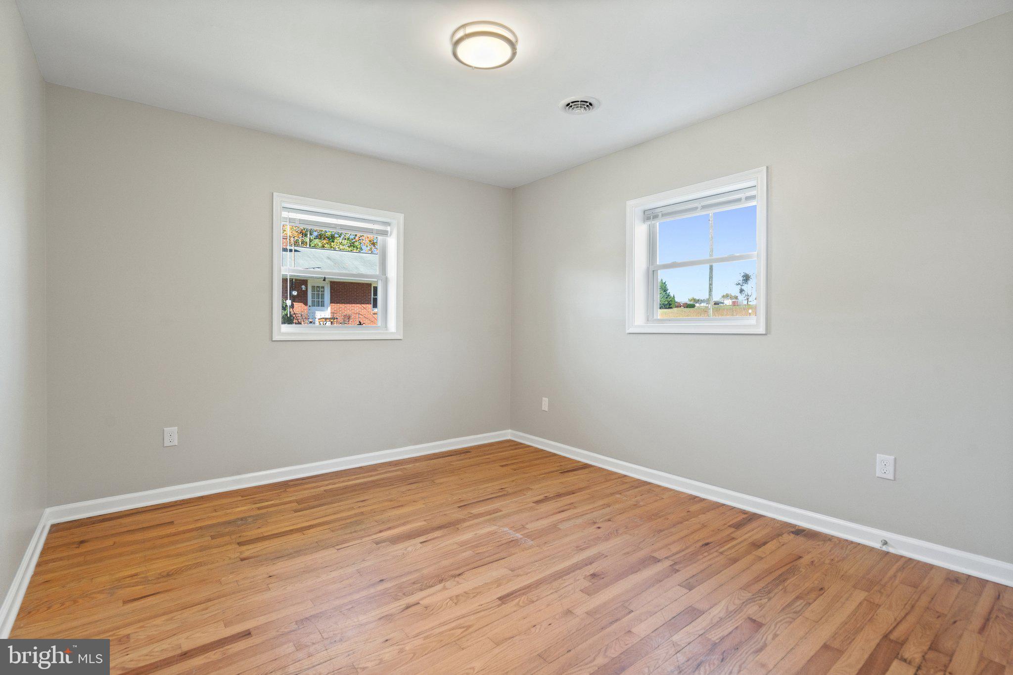 SYCAMORE PARK - Residential Lease