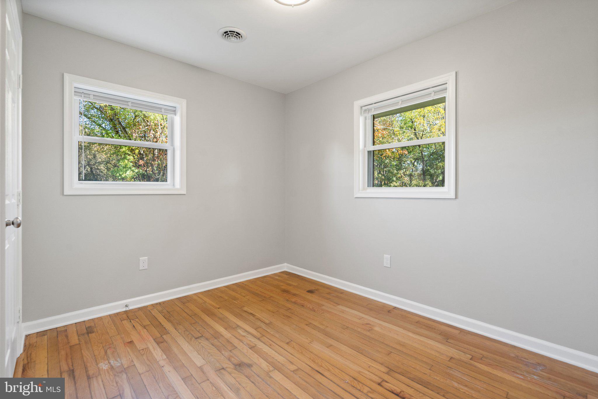 SYCAMORE PARK - Residential Lease