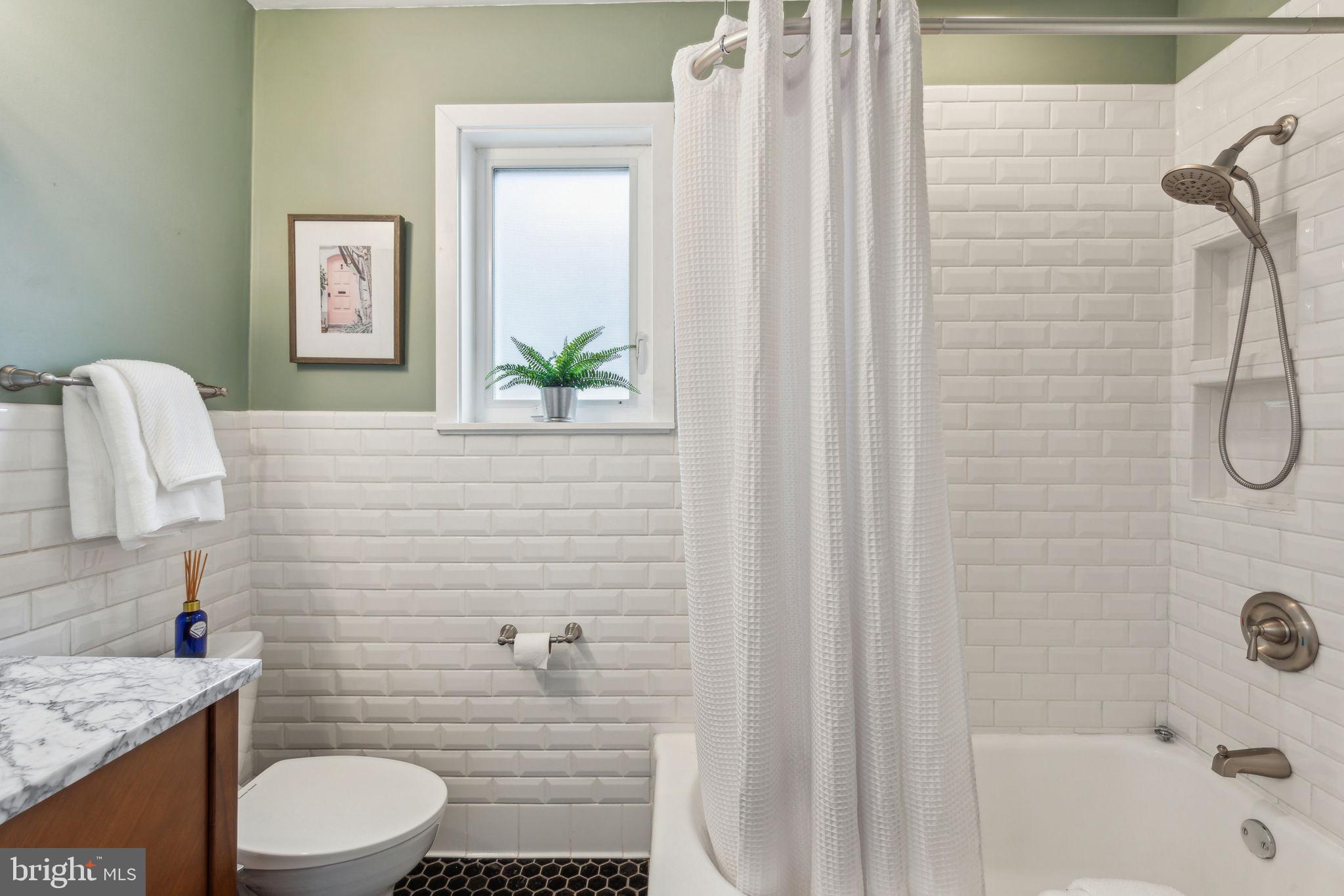 PASSYUNK SQUARE - Residential