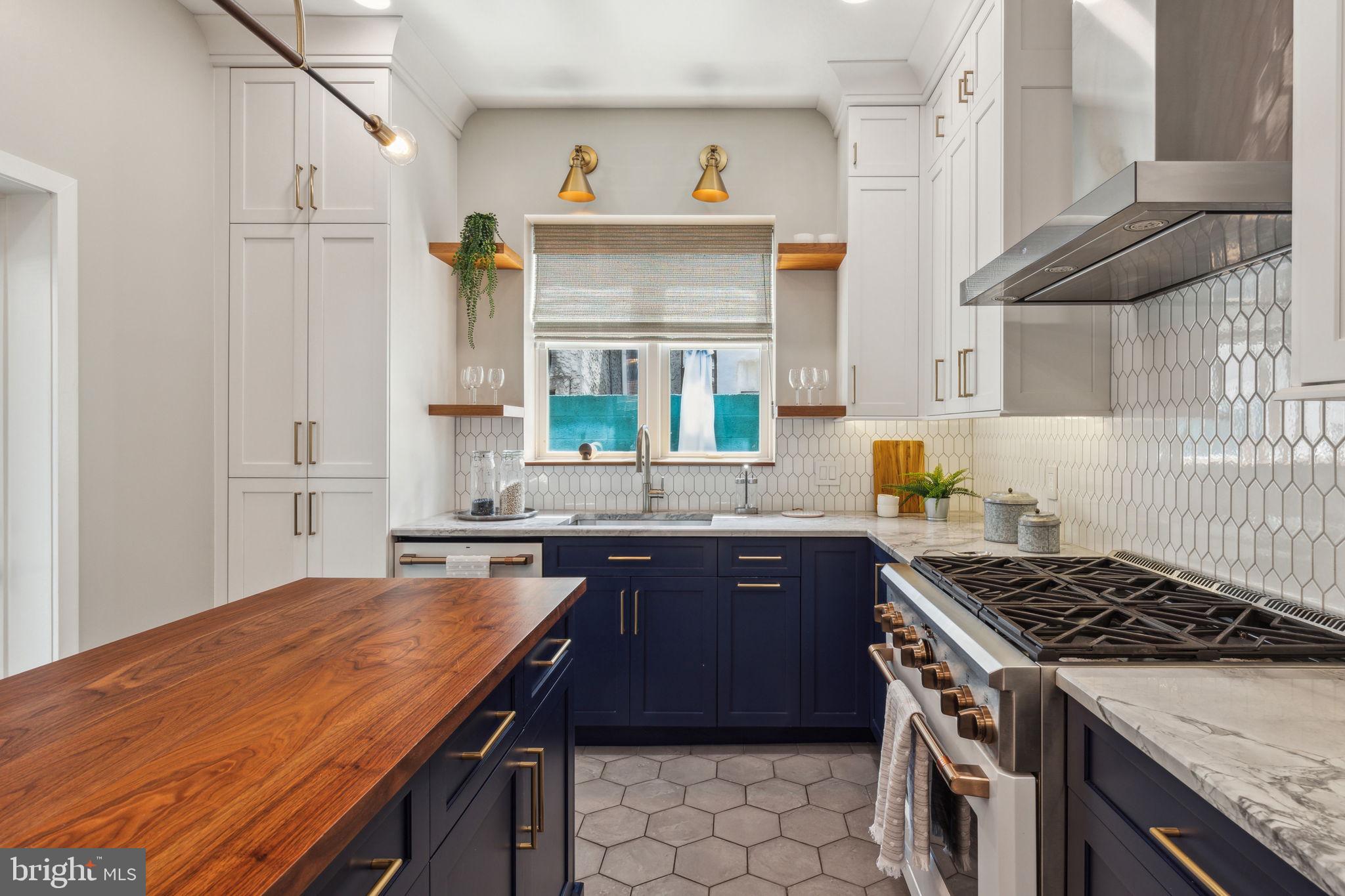 PASSYUNK SQUARE - Residential