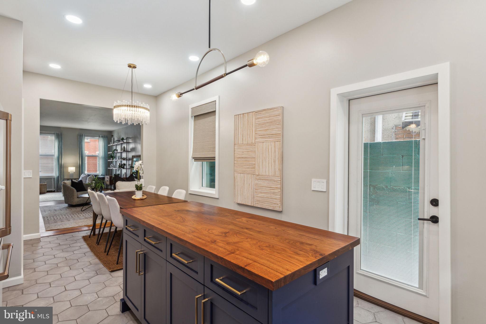 PASSYUNK SQUARE - Residential