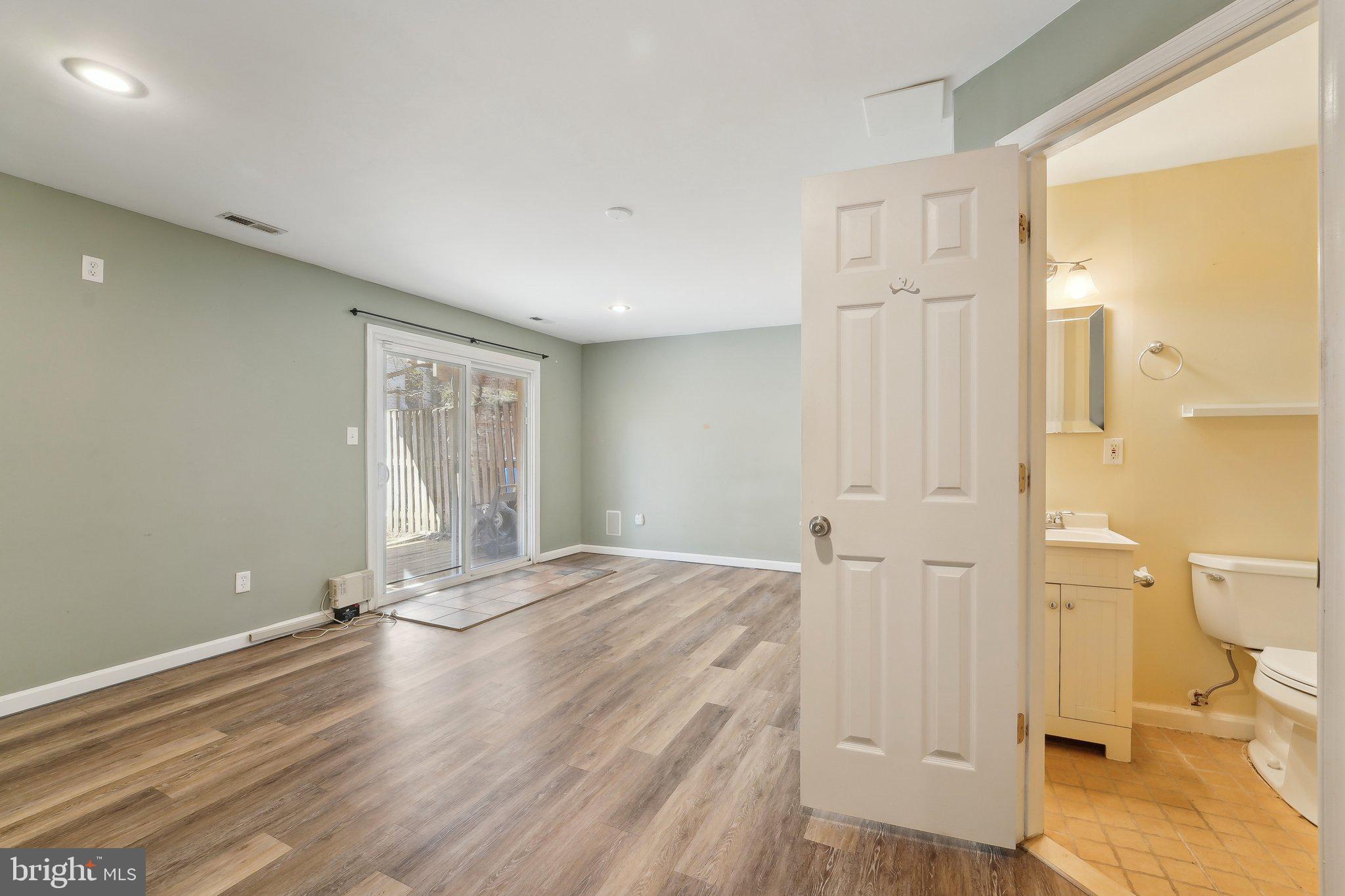 CROFTON VILLAGE - Residential