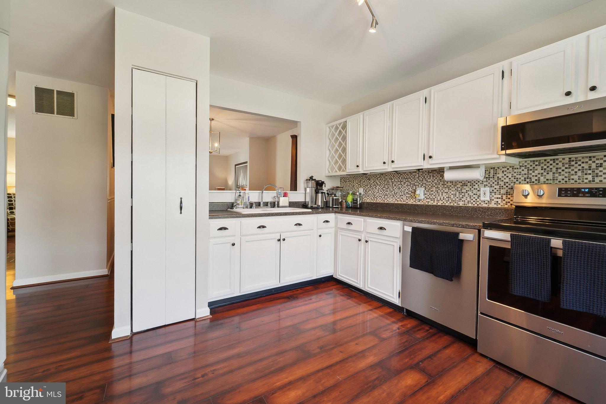 CROFTON VILLAGE - Residential