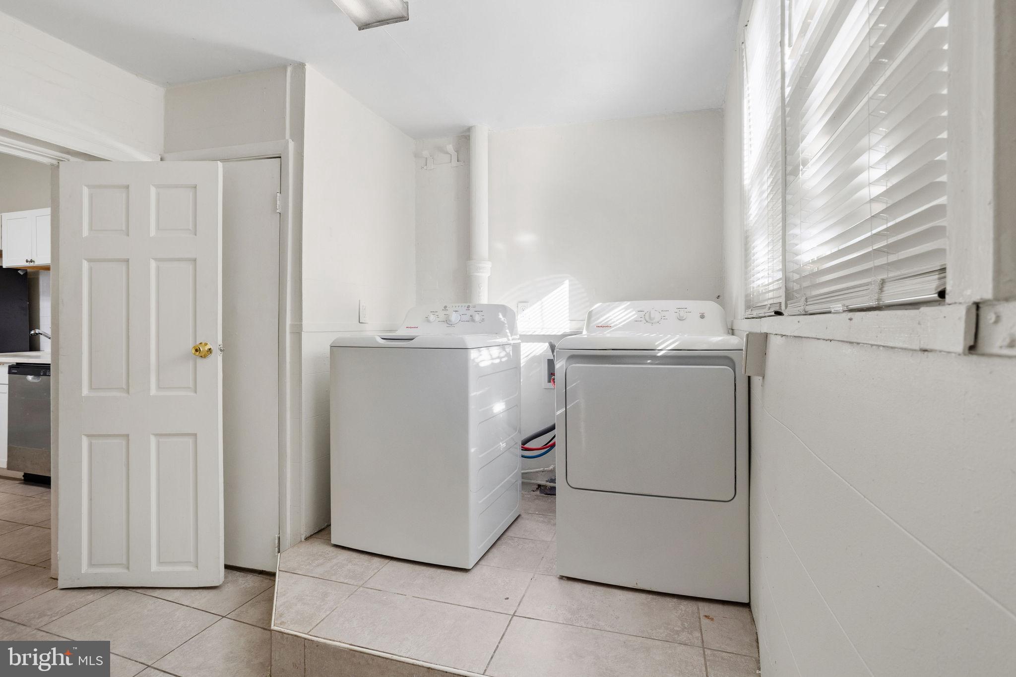 POWELTON VILLAGE - Residential