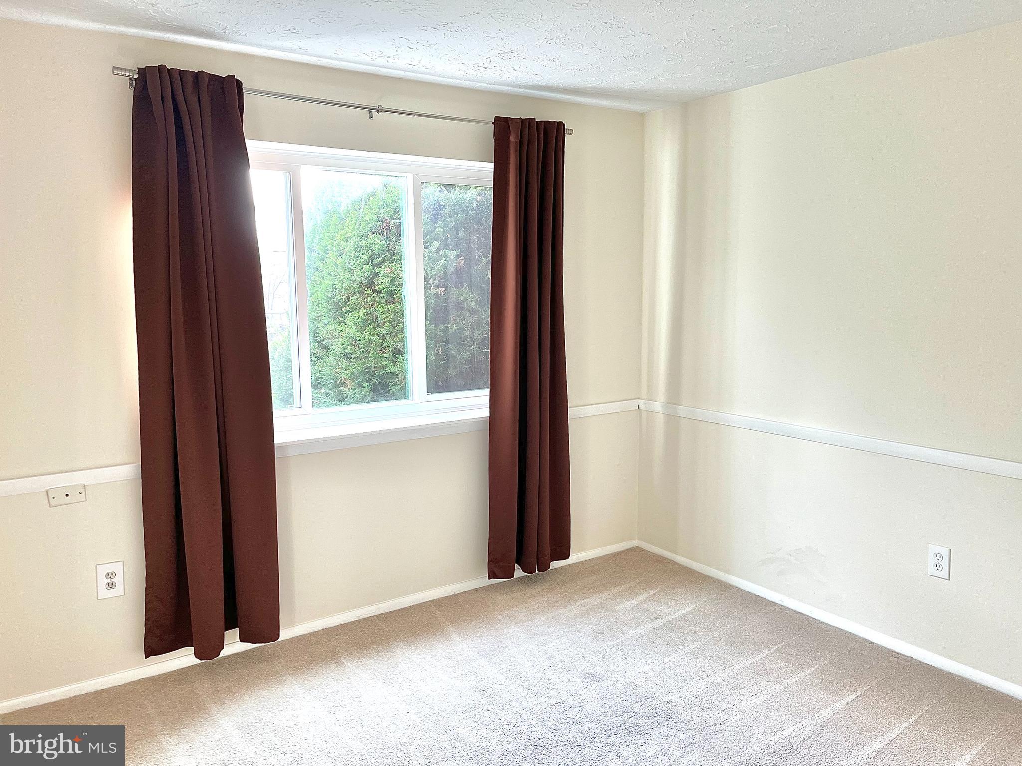 GREENFIELD COMMONS - Residential Lease