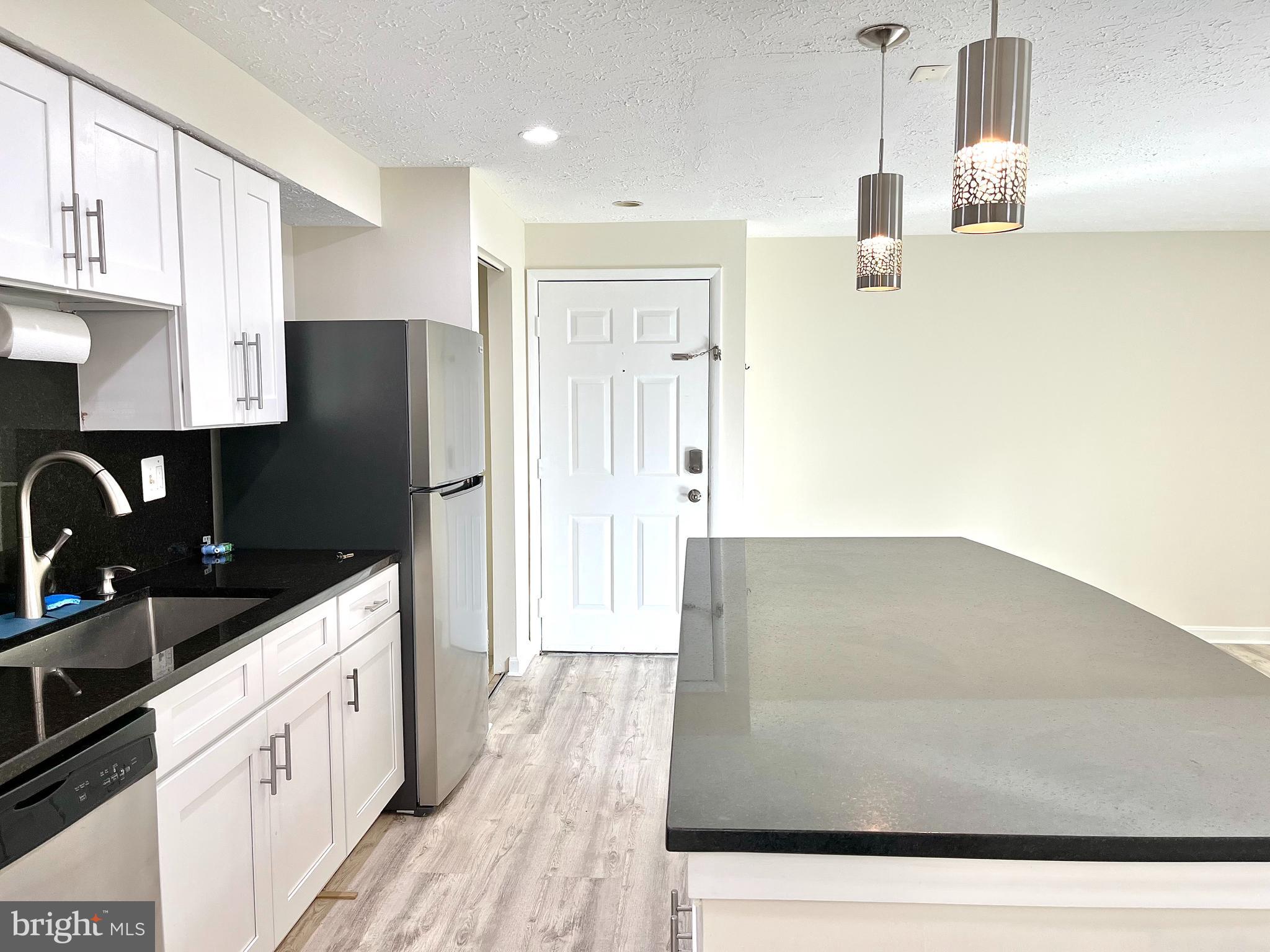 GREENFIELD COMMONS - Residential Lease