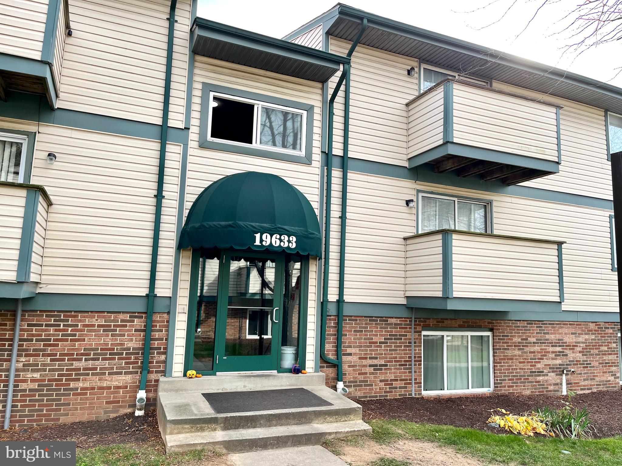 GREENFIELD COMMONS - Residential Lease